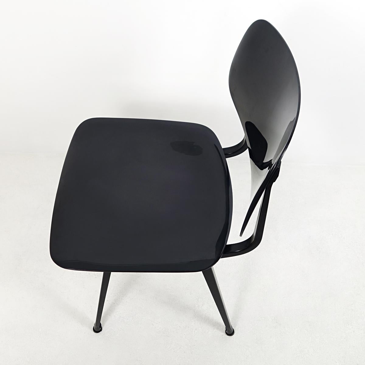Set di 4 sedie moderne di metà secolo 