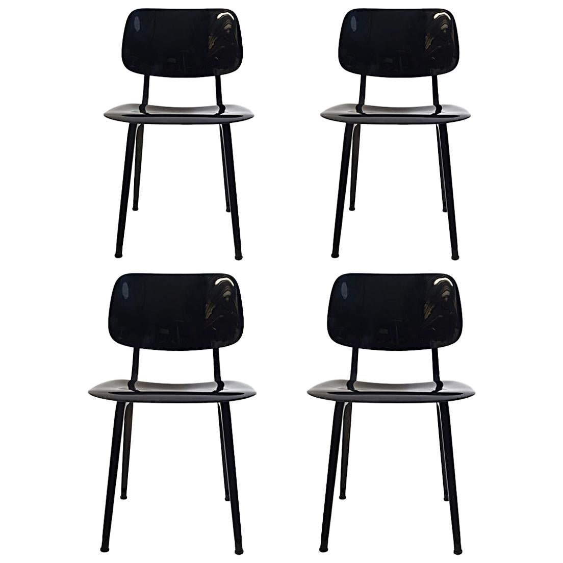 Set of 4 Mid-Century Modern Chairs "Revolt" by Friso Kramer for Ahrend For Sale