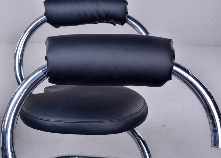 Faux Leather Set of 4 Mid-Century Modern Chrome Chairs with Black Upholstery For Sale