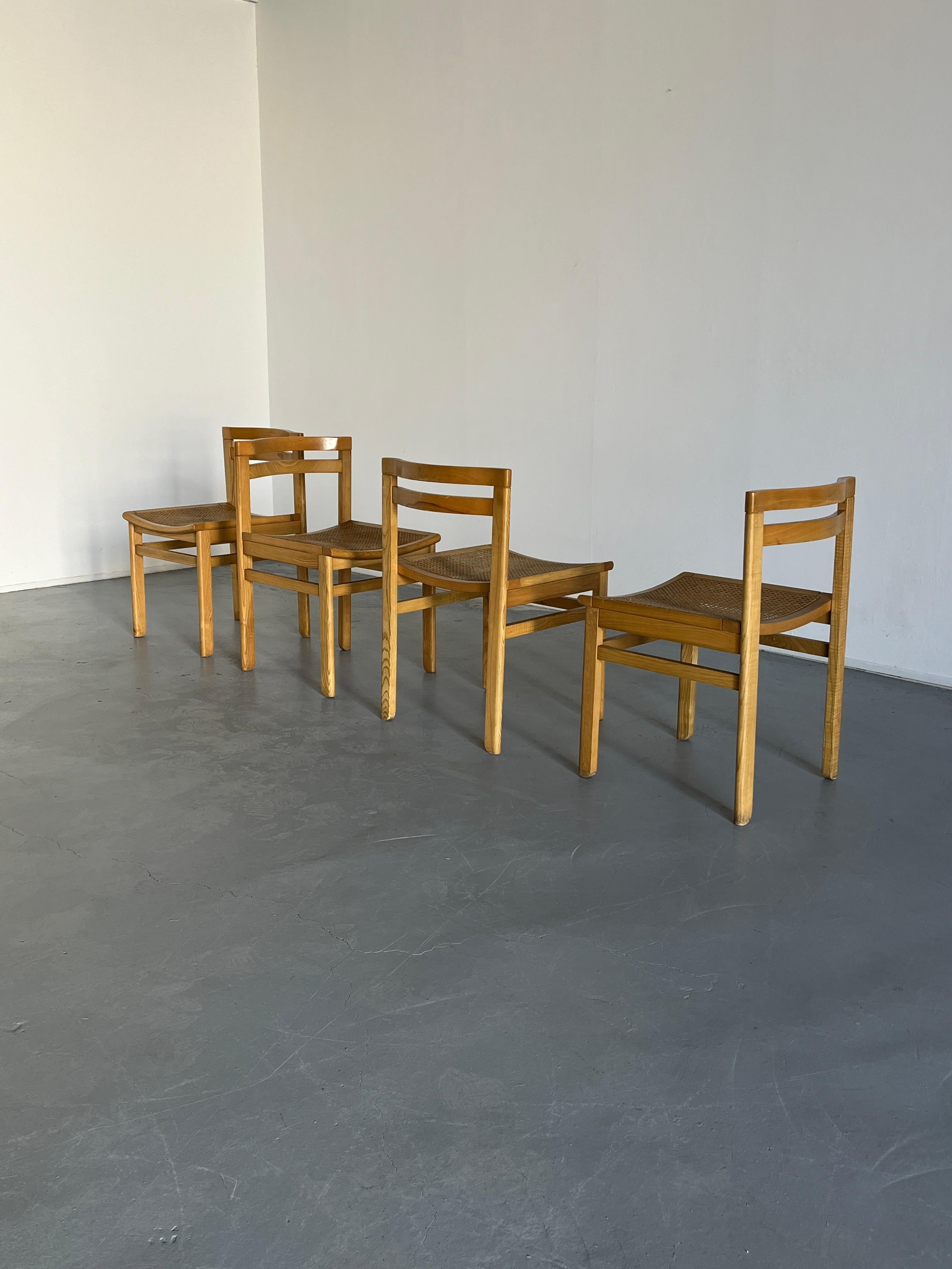 Set of 4 Mid-Century Modern Constructivist Wooden Dining Chairs in Beech, 1960s For Sale 1