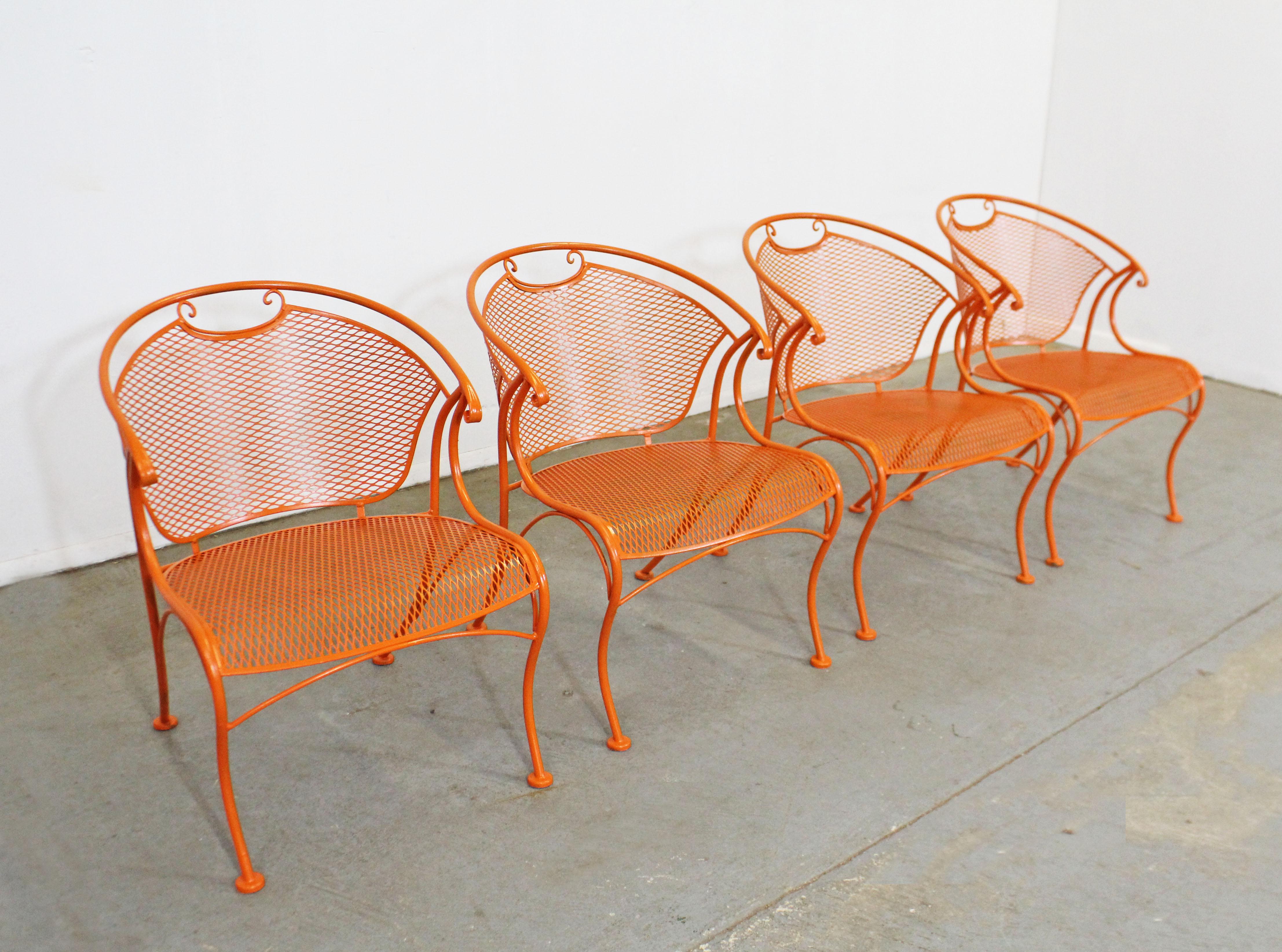American Set of 4 Mid-Century Modern Curvy Sculptura Iron Outdoor Patio Arm Dining Chairs