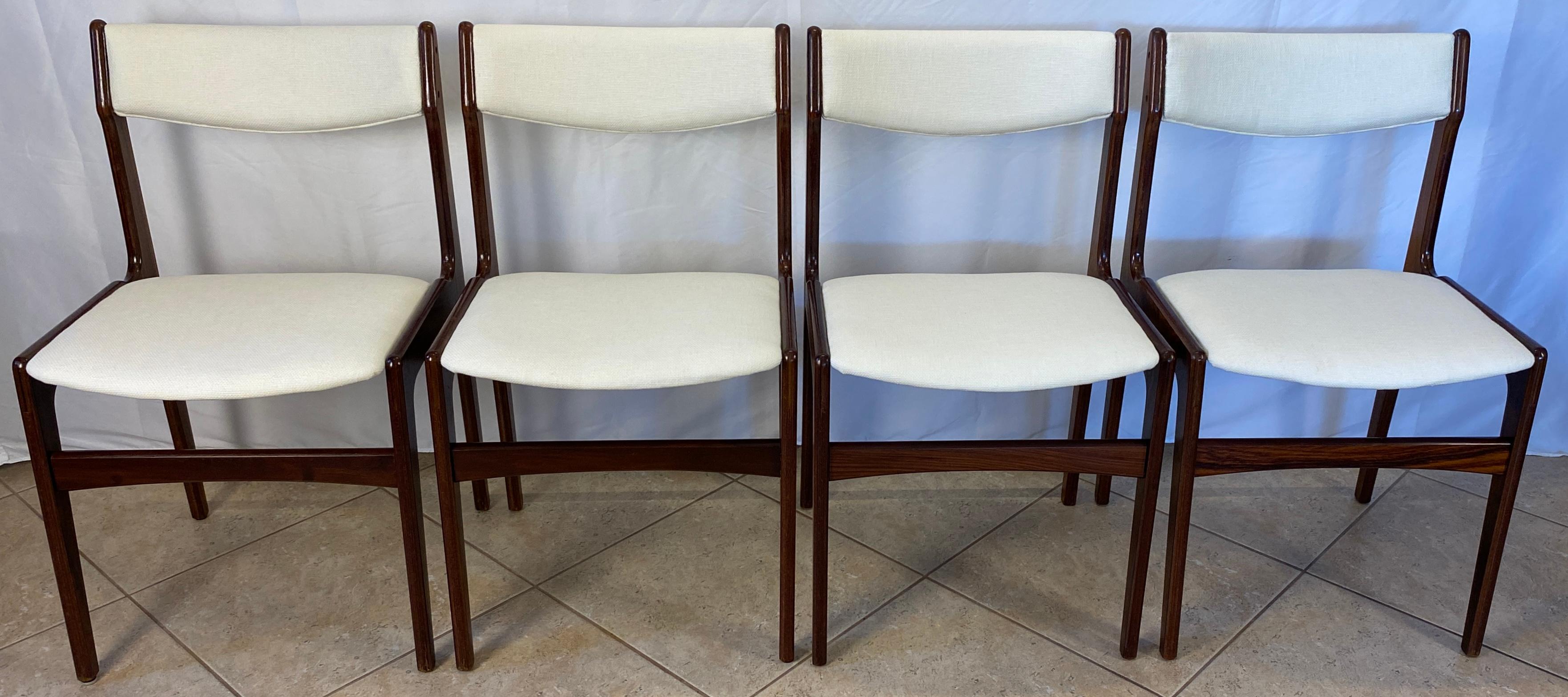 Set of 4 Mid-Century Modern Danish Dining Room Chairs  For Sale 1