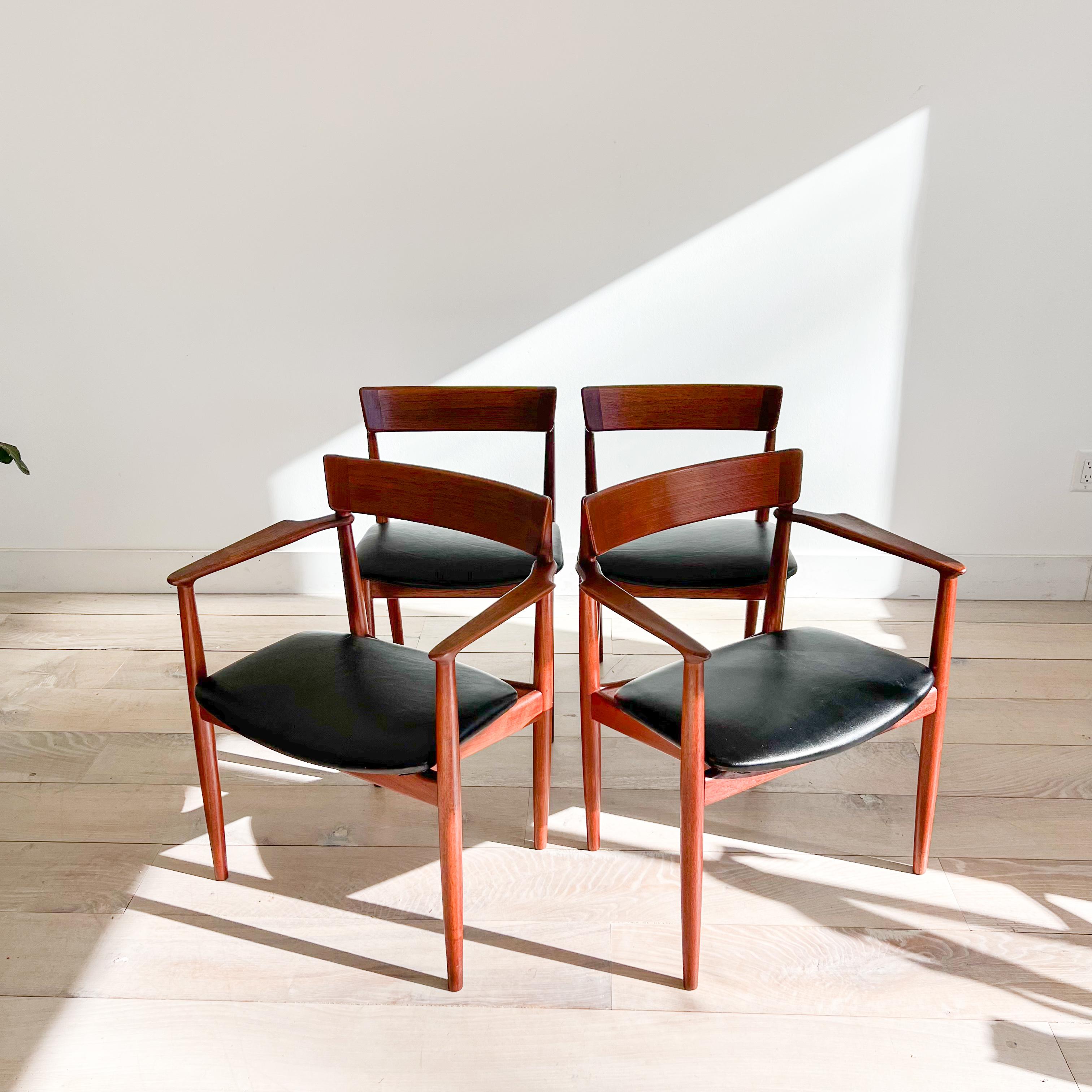 Set of 4 Mid-Century Modern Danish Teak Dining Chairs by Henry Rosengren Hansen  1