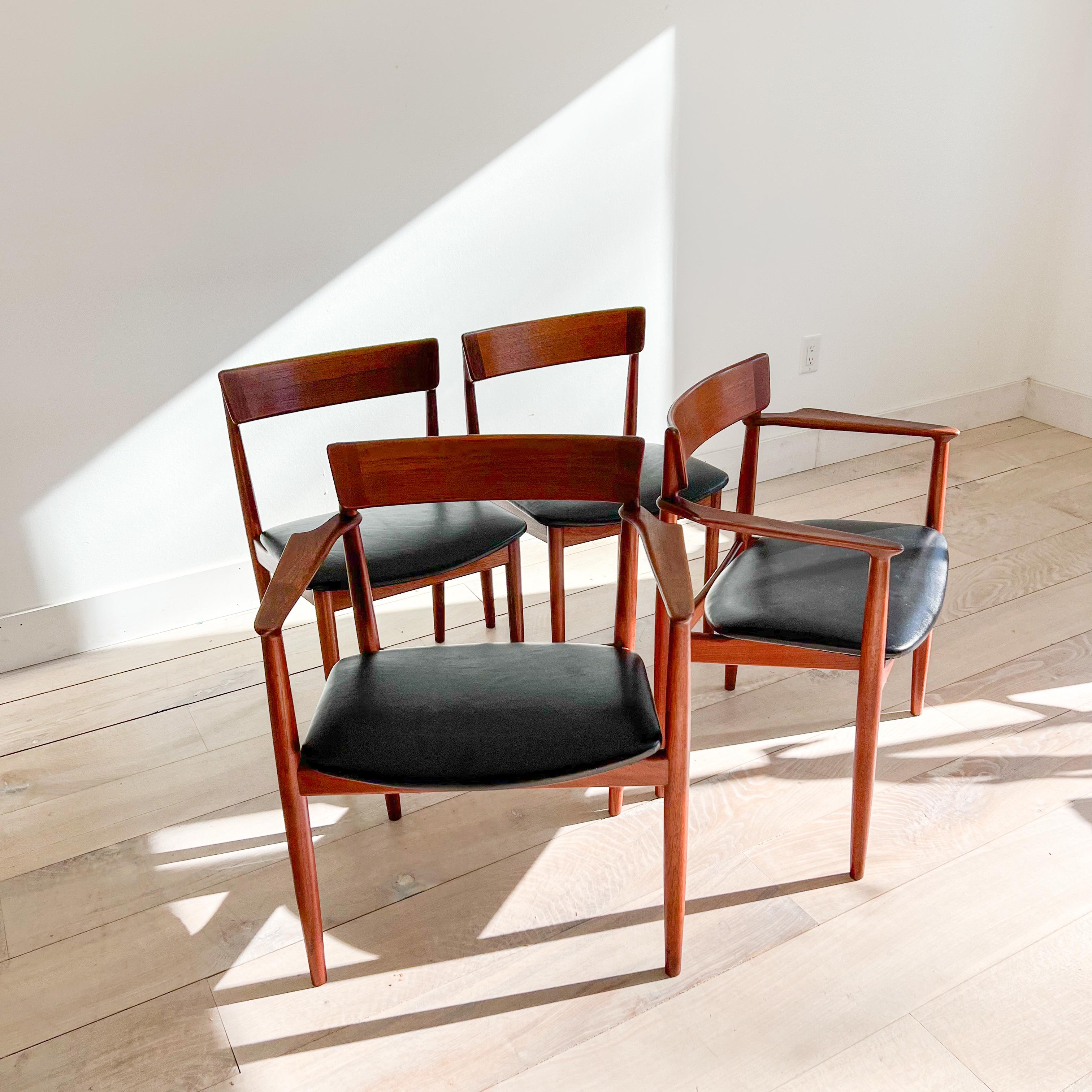 Set of 4 Mid-Century Modern Danish Teak Dining Chairs by Henry Rosengren Hansen  2