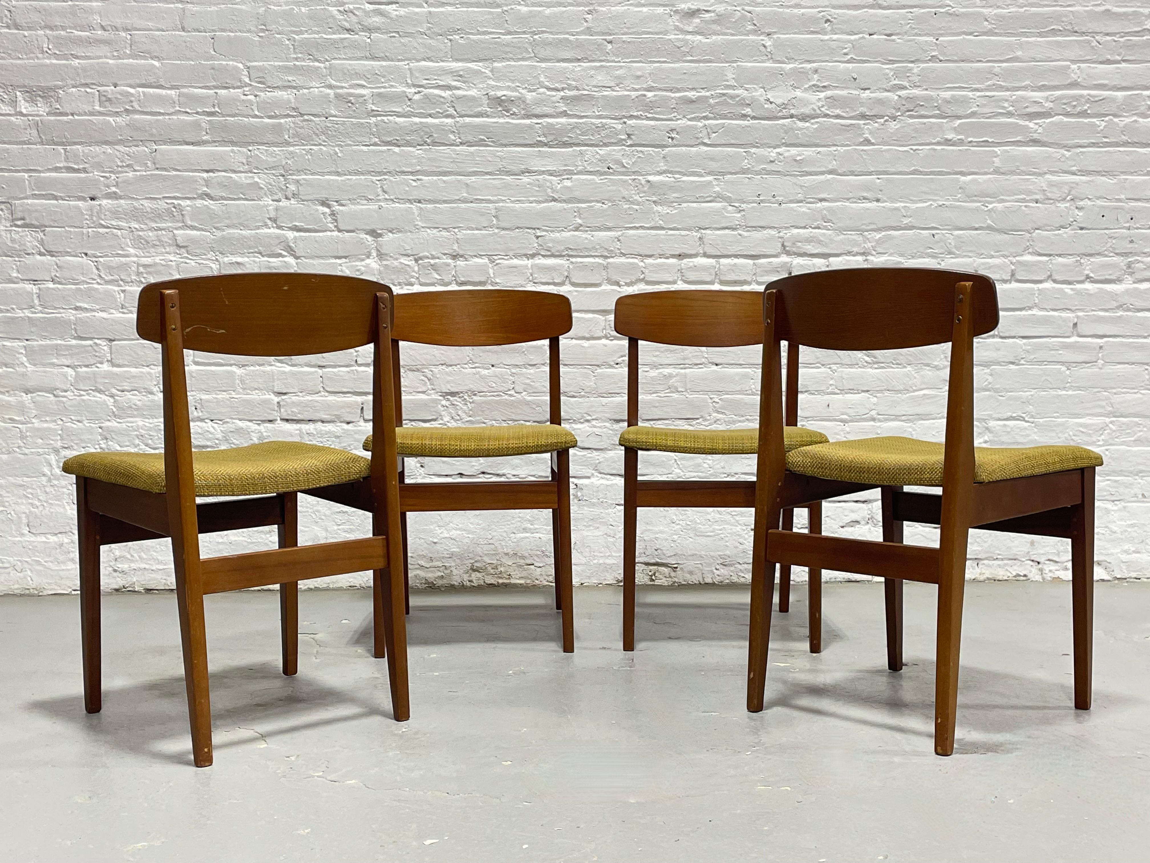 Set di 4 sedie da pranzo in legno di noce danese del Medio Secolo MODERNO, anni '60 in vendita 2