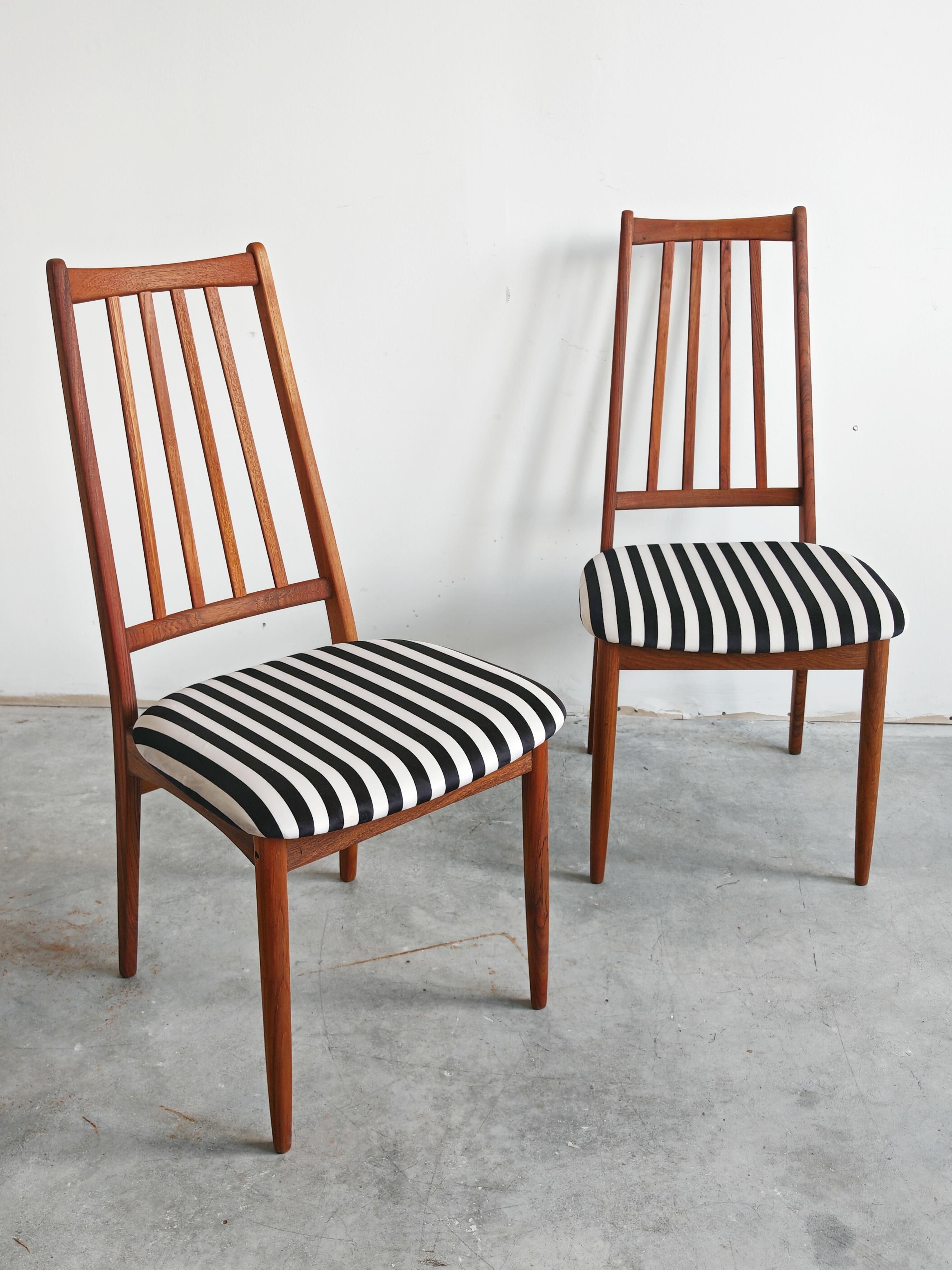 Set of 4 Mid Century Modern Dining Chairs in solid teak, Denmark 1960s en vente 5