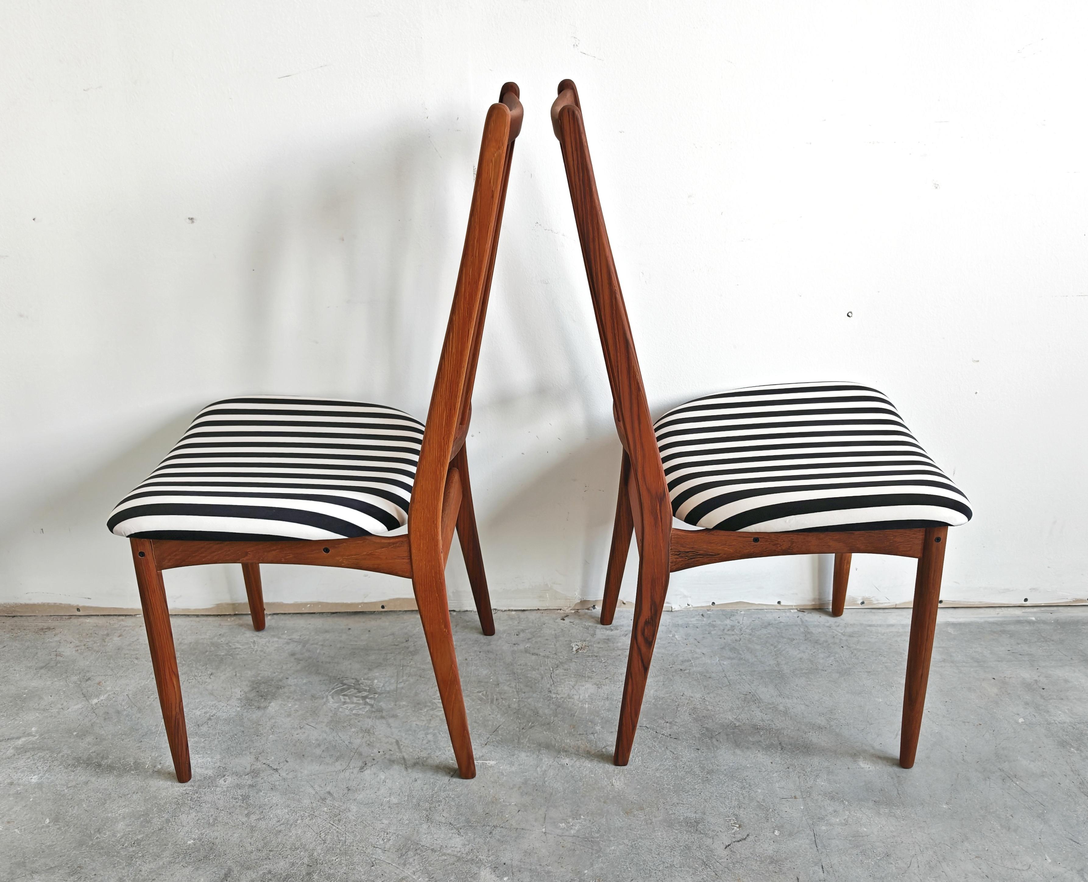 Tissu Set of 4 Mid Century Modern Dining Chairs in solid teak, Denmark 1960s en vente