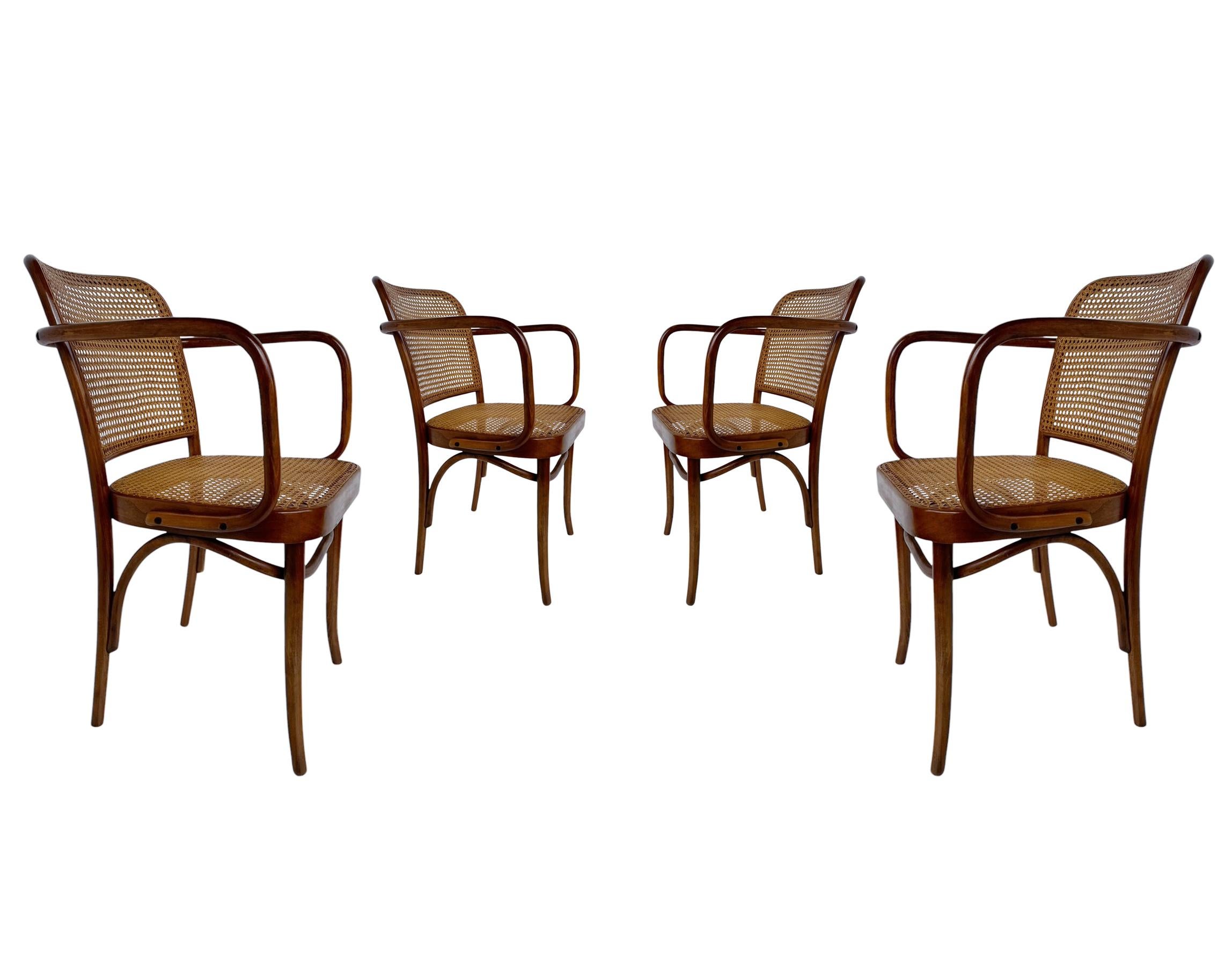 Ceco Set di 4 sedie da pranzo moderne di Josef Hoffmann Cane e betulla in vendita
