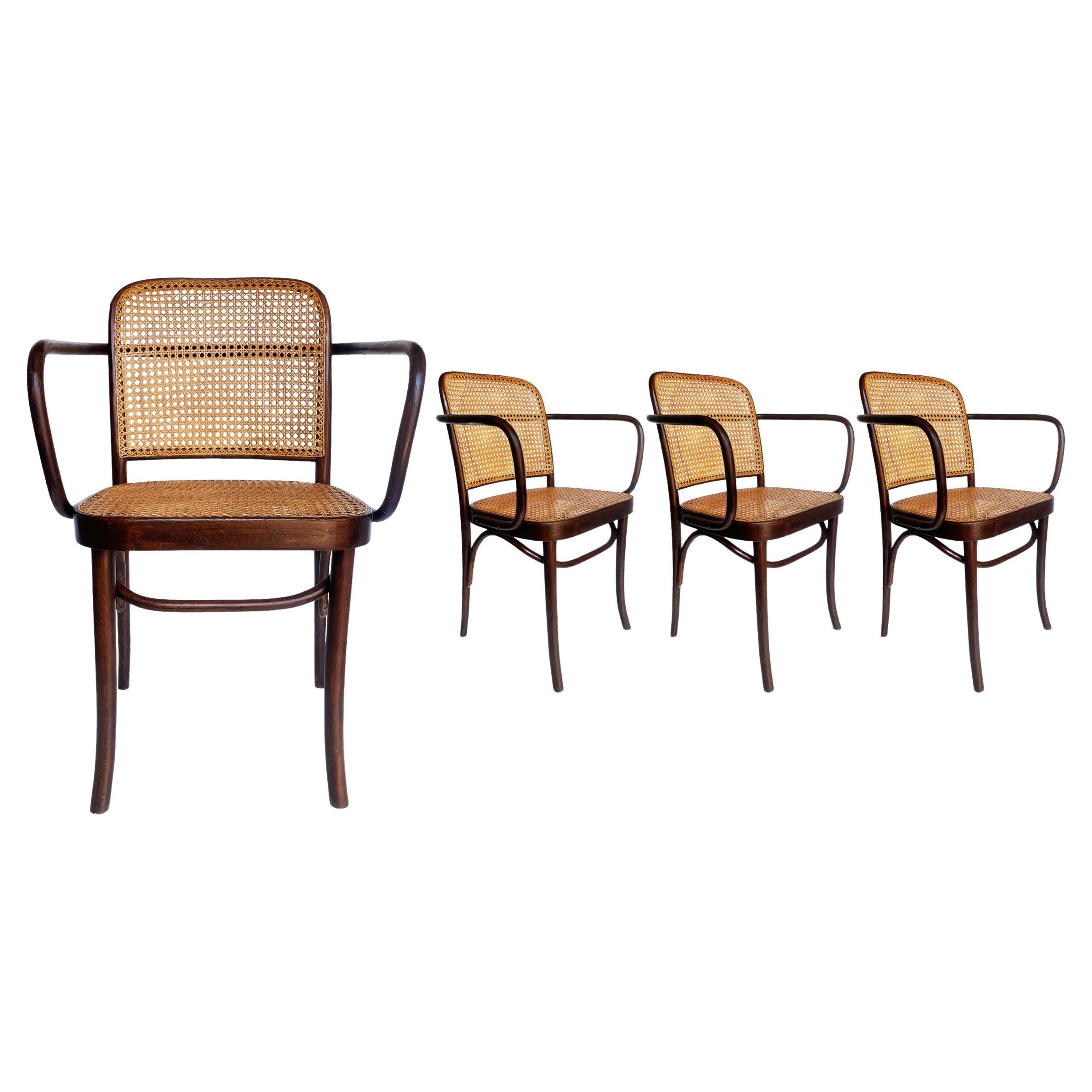 Ensemble de 4 chaises de salle à manger Prague de style mi-siècle moderne par Josef Hoffmann Cane & Wood en vente