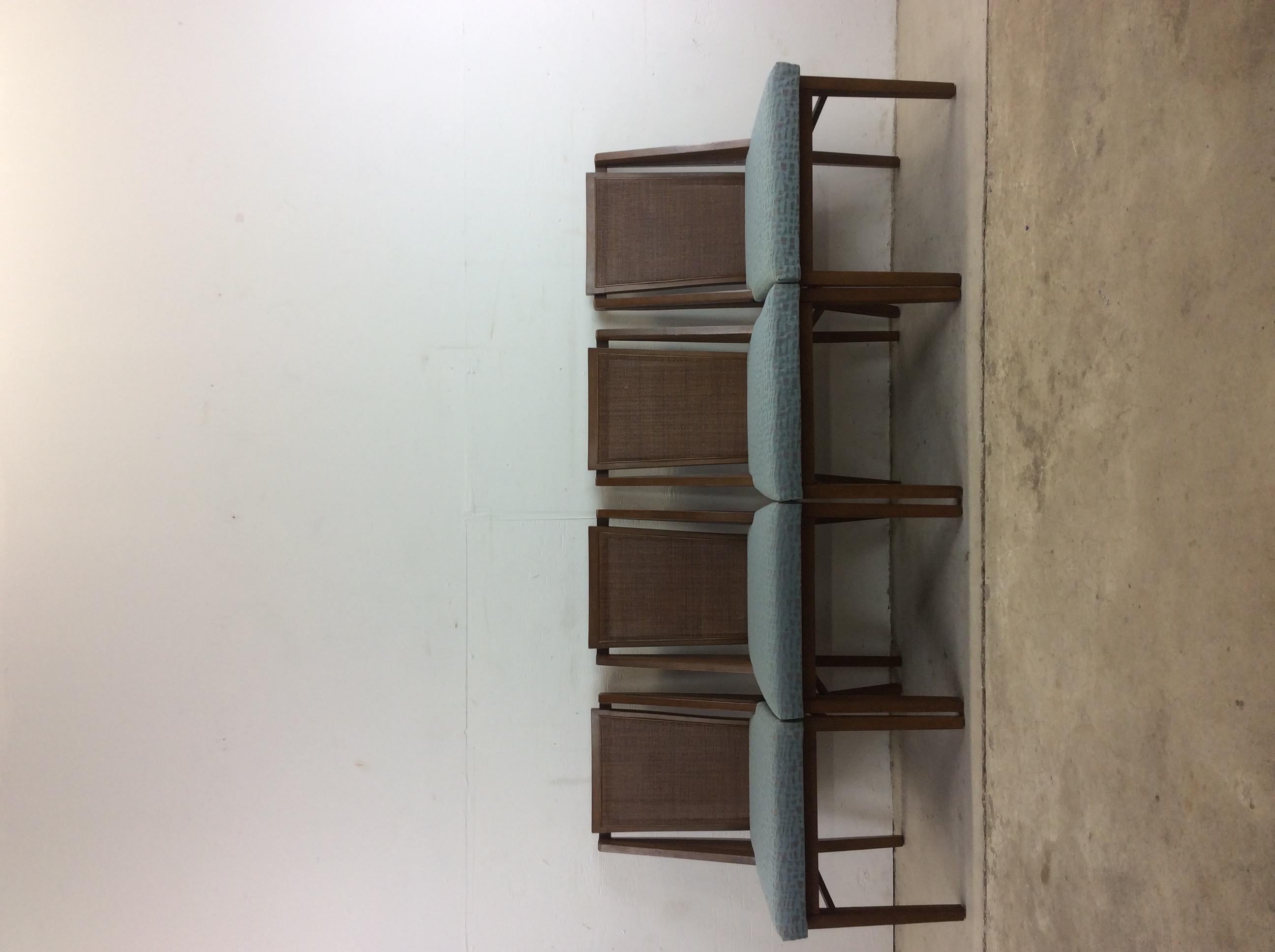 American Set of 4 Mid-Century Modern Dining Room Chairs by Drexel For Sale