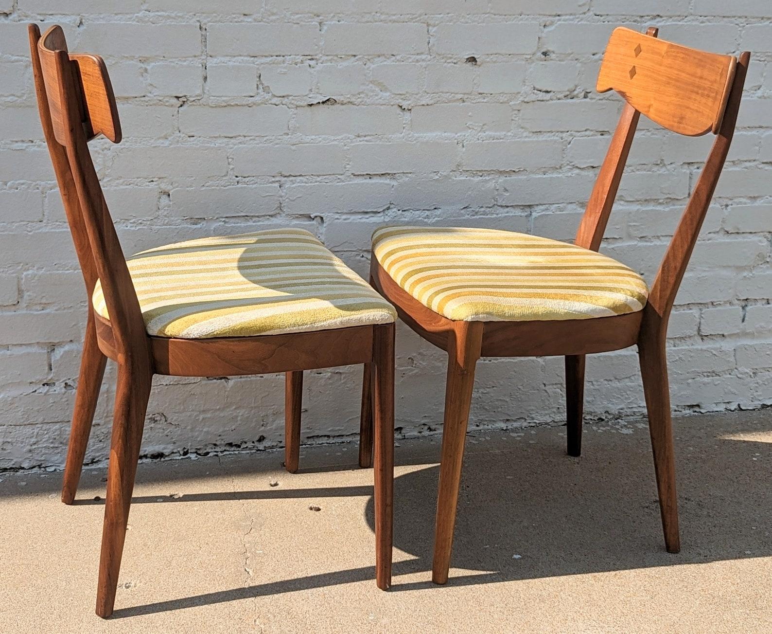 American Set of 4 Mid Century Modern Drexel Perception Dining Chairs