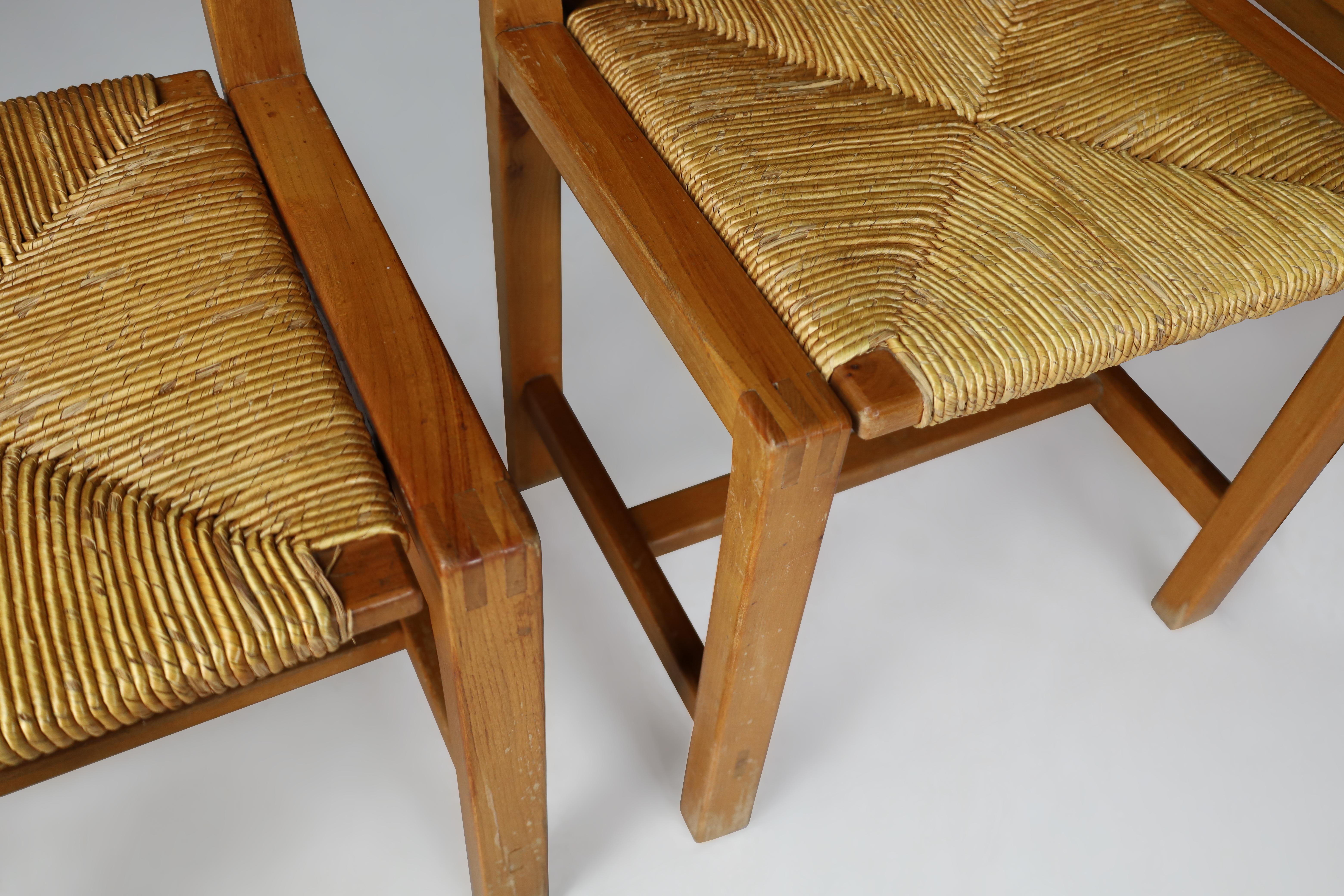 Set of 4 Mid-Century Modern Elm and Rush Dining Chairs by Maison Regain, France For Sale 1