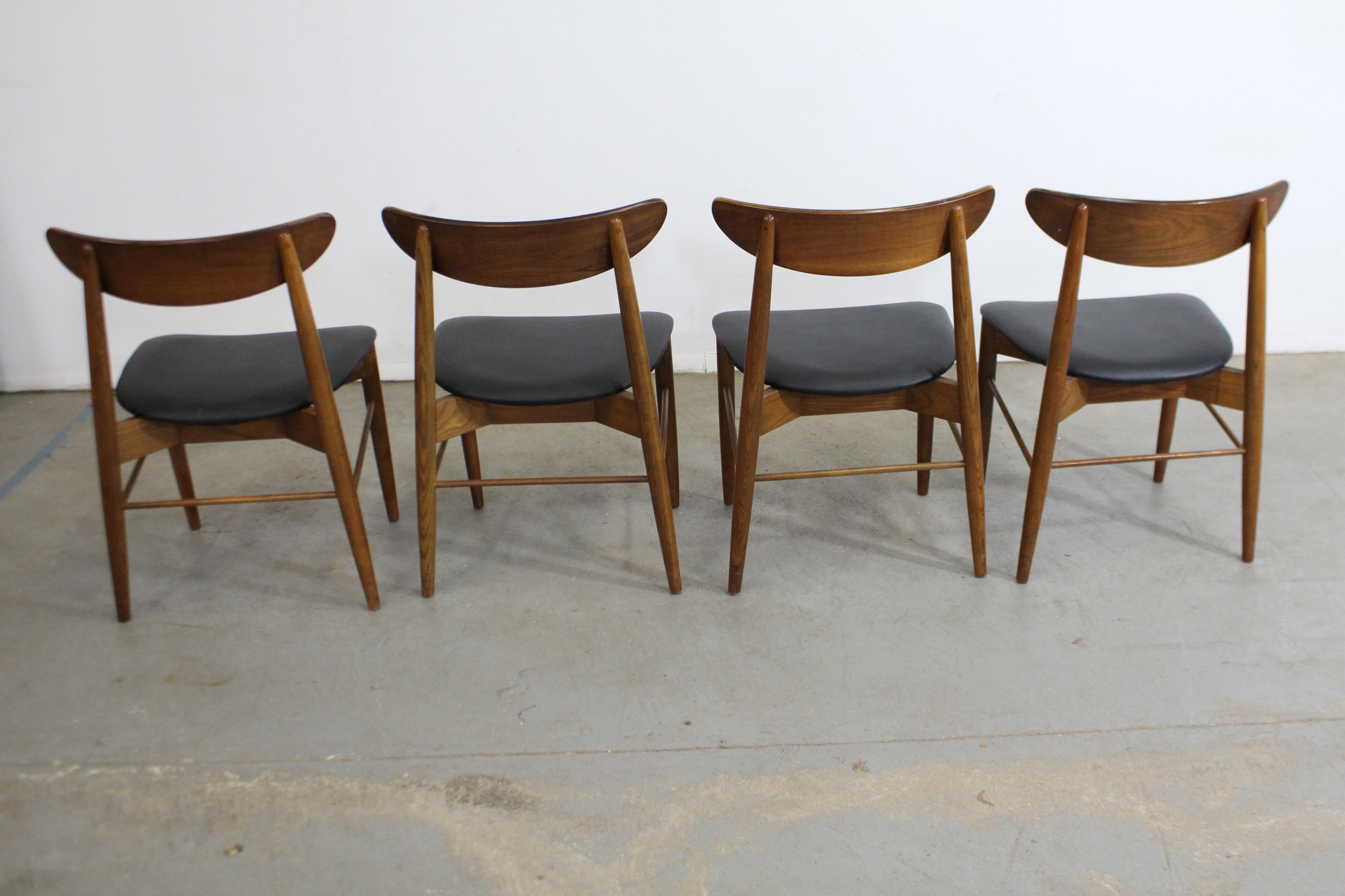 Scandinavian Modern Set of 4 Mid-Century Modern H Paul Browning Shell Back Dining Chairs