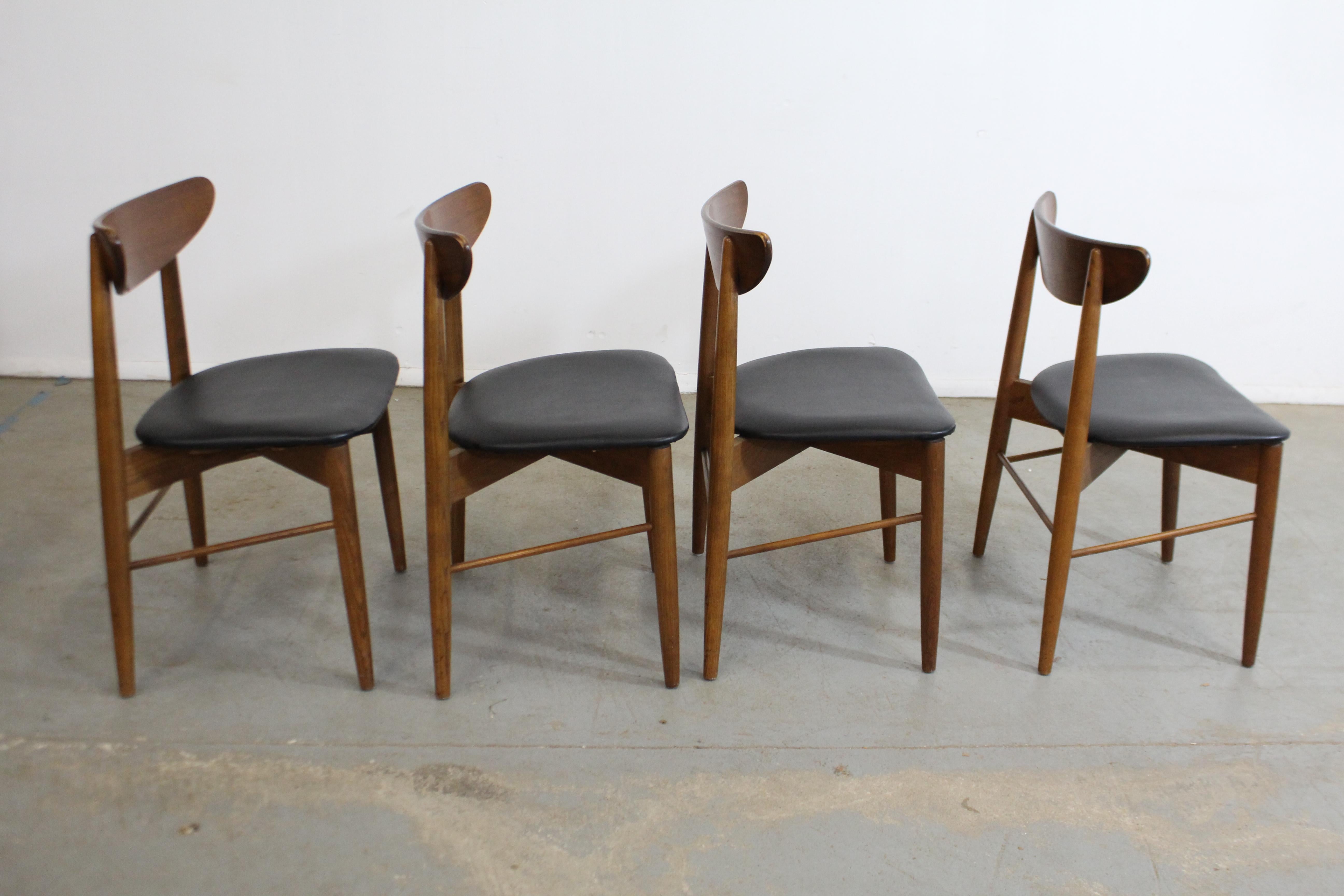 American Set of 4 Mid-Century Modern H Paul Browning Shell Back Dining Chairs