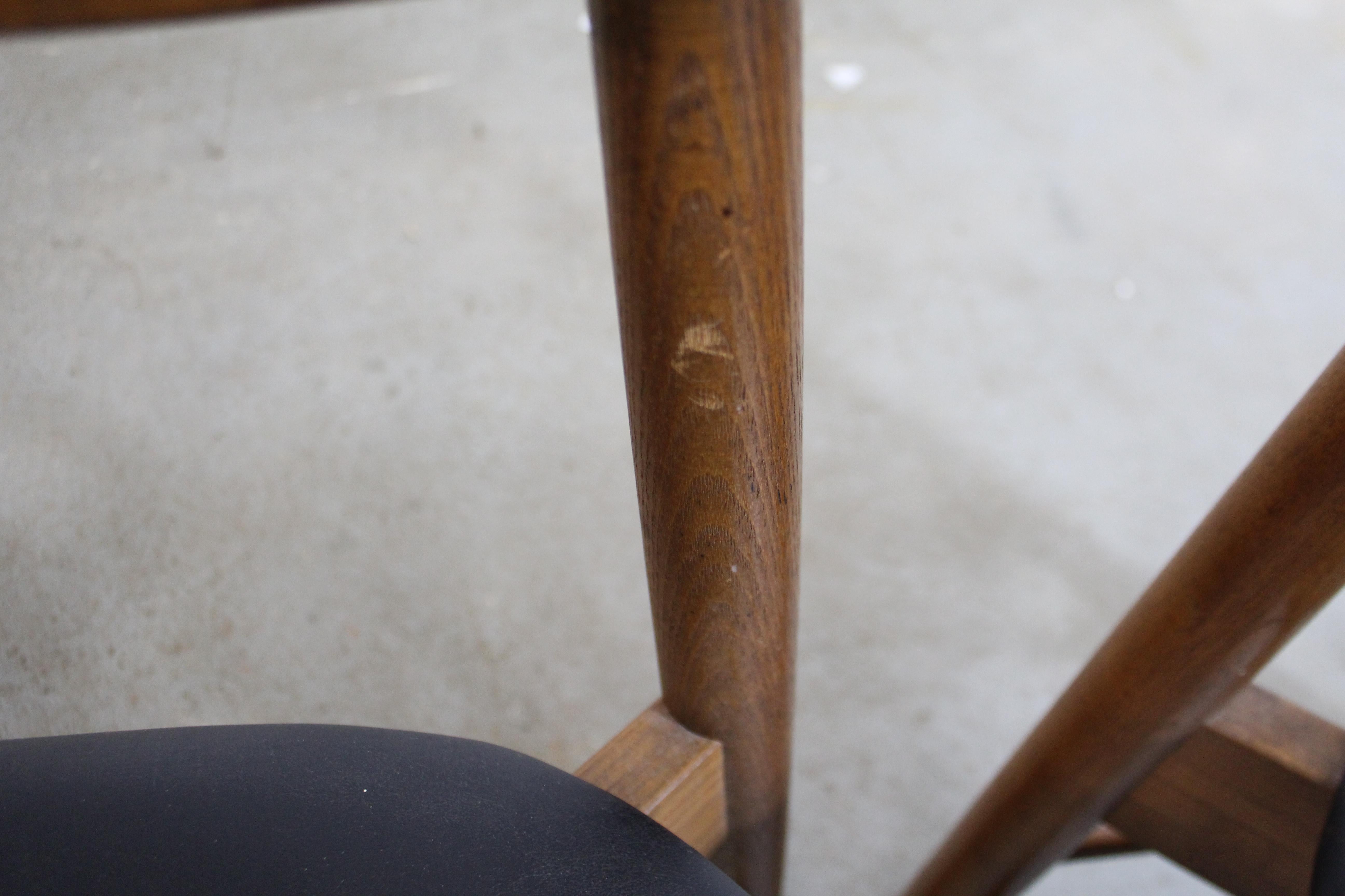 20th Century Set of 4 Mid-Century Modern H Paul Browning Shell Back Dining Chairs