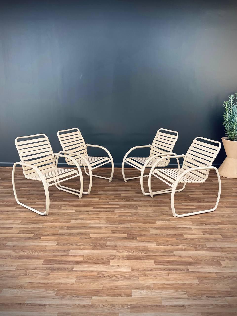 Set of 4 Mid-Century Modern Outdoor Patio Chairs by Tropitone In Good Condition In Los Angeles, CA