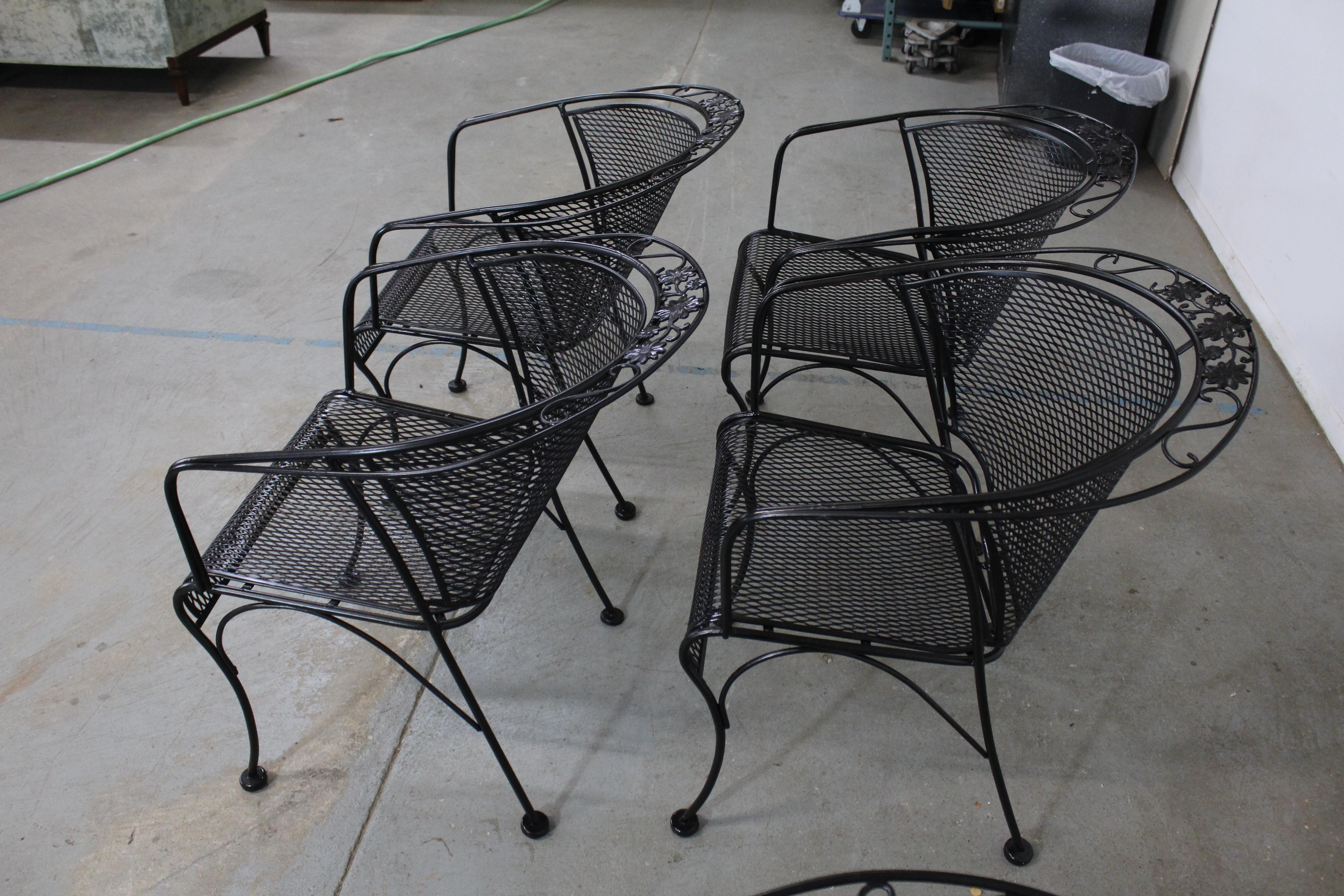 Set of 4 Mid-Century Modern Salterini Curve Back Outdoor Chairs C For Sale 5