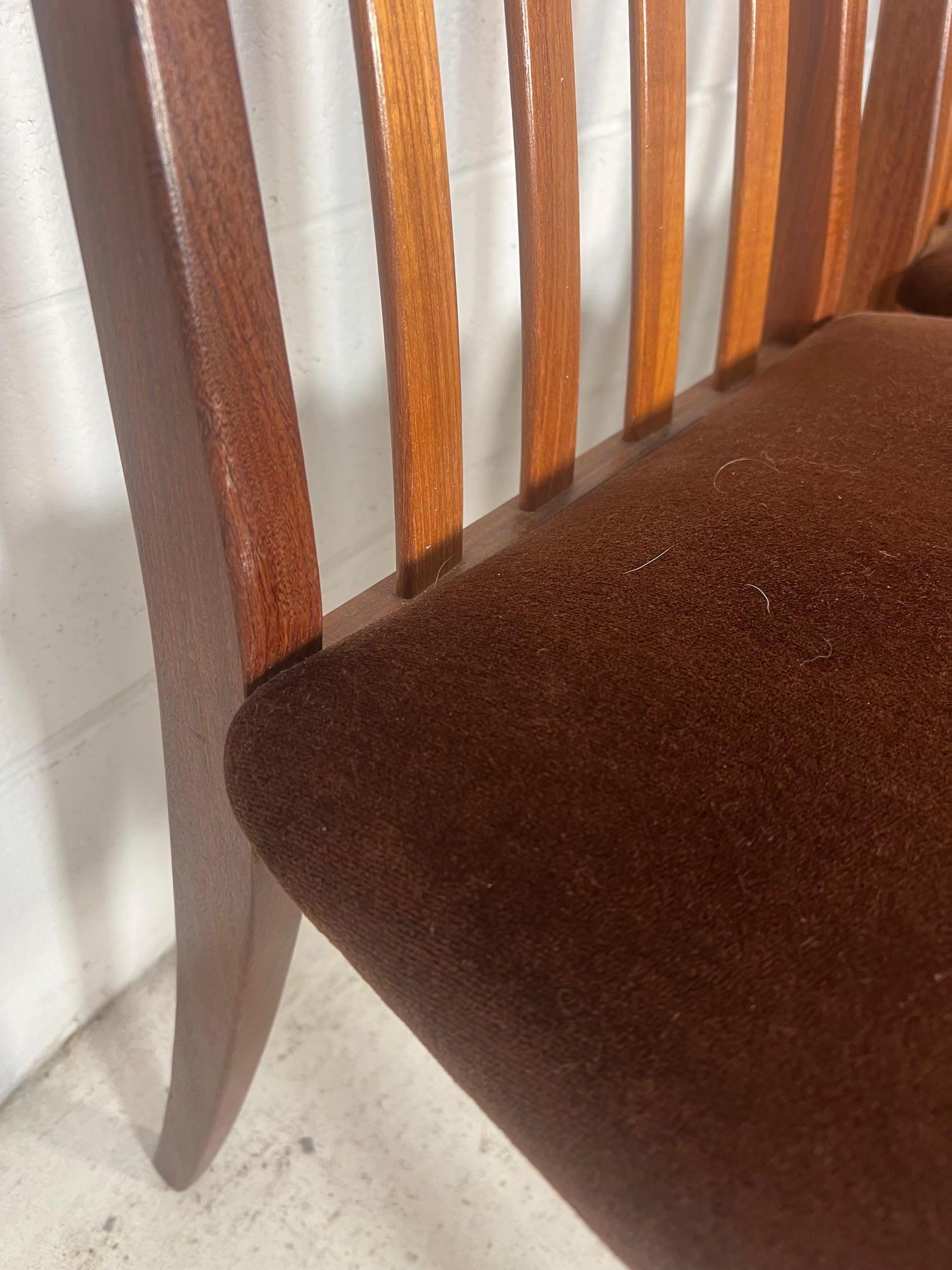 Set Of 4 Mid Century Modern Teak Dining Chairs By G Plan In Good Condition For Sale In Atlanta, GA