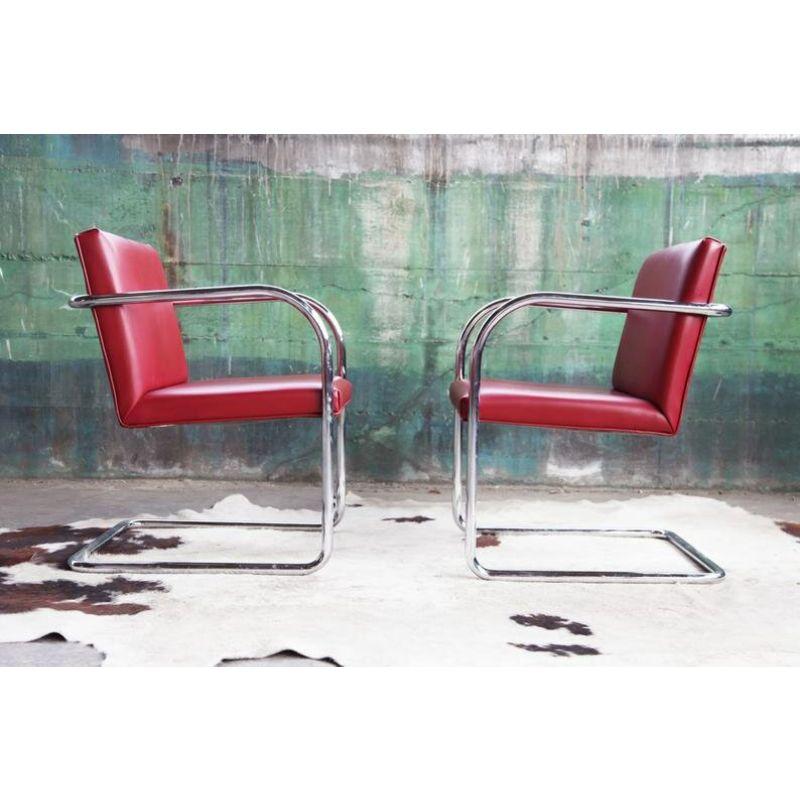 Set of 4, Mid-Century Modern Thonet Mies Van Der Rohe Brno Red Chairs, 1970s In Good Condition For Sale In Basel, BS