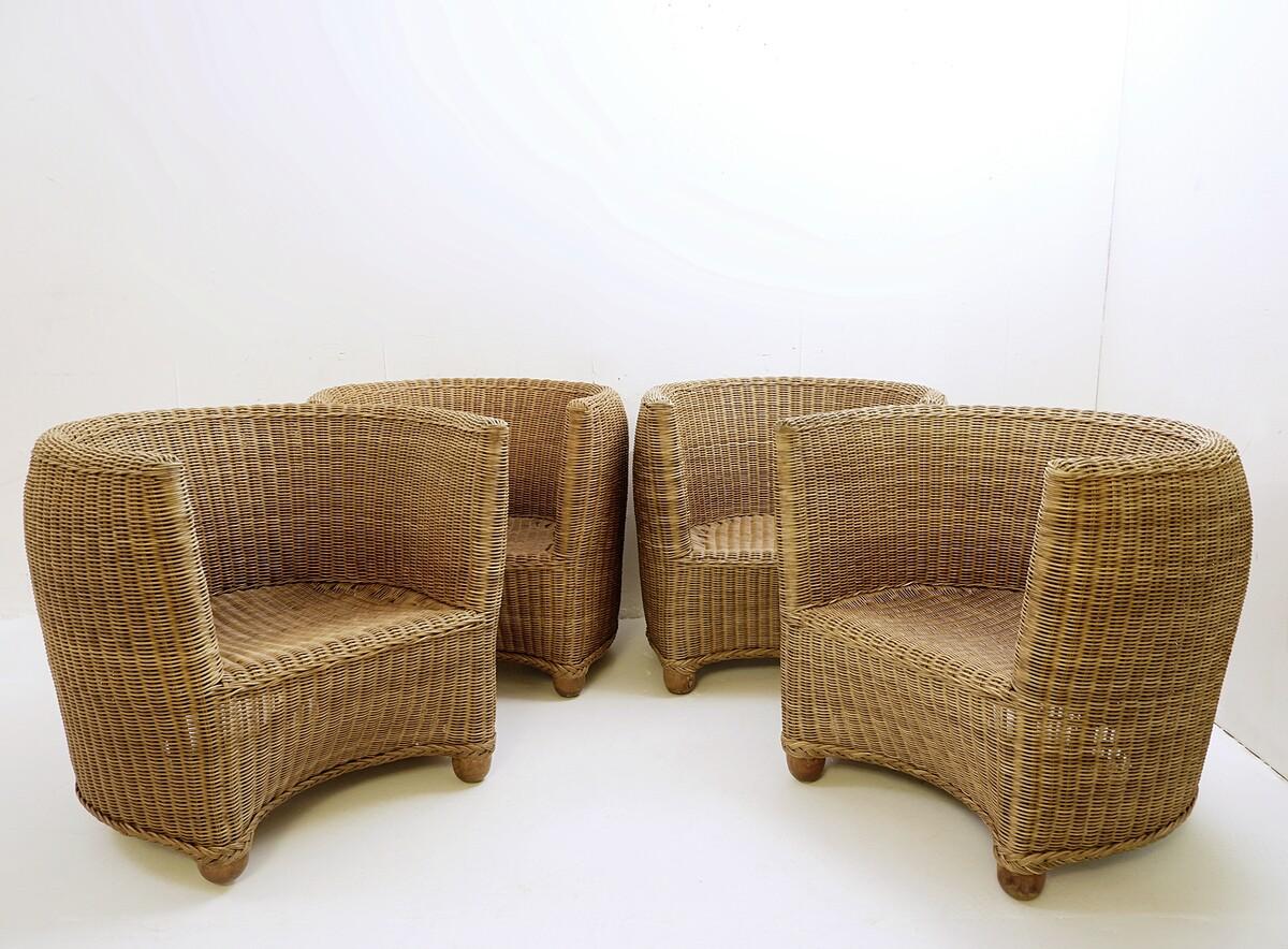 European Set of 4 Mid-Century Modern Wickers Armchairs For Sale