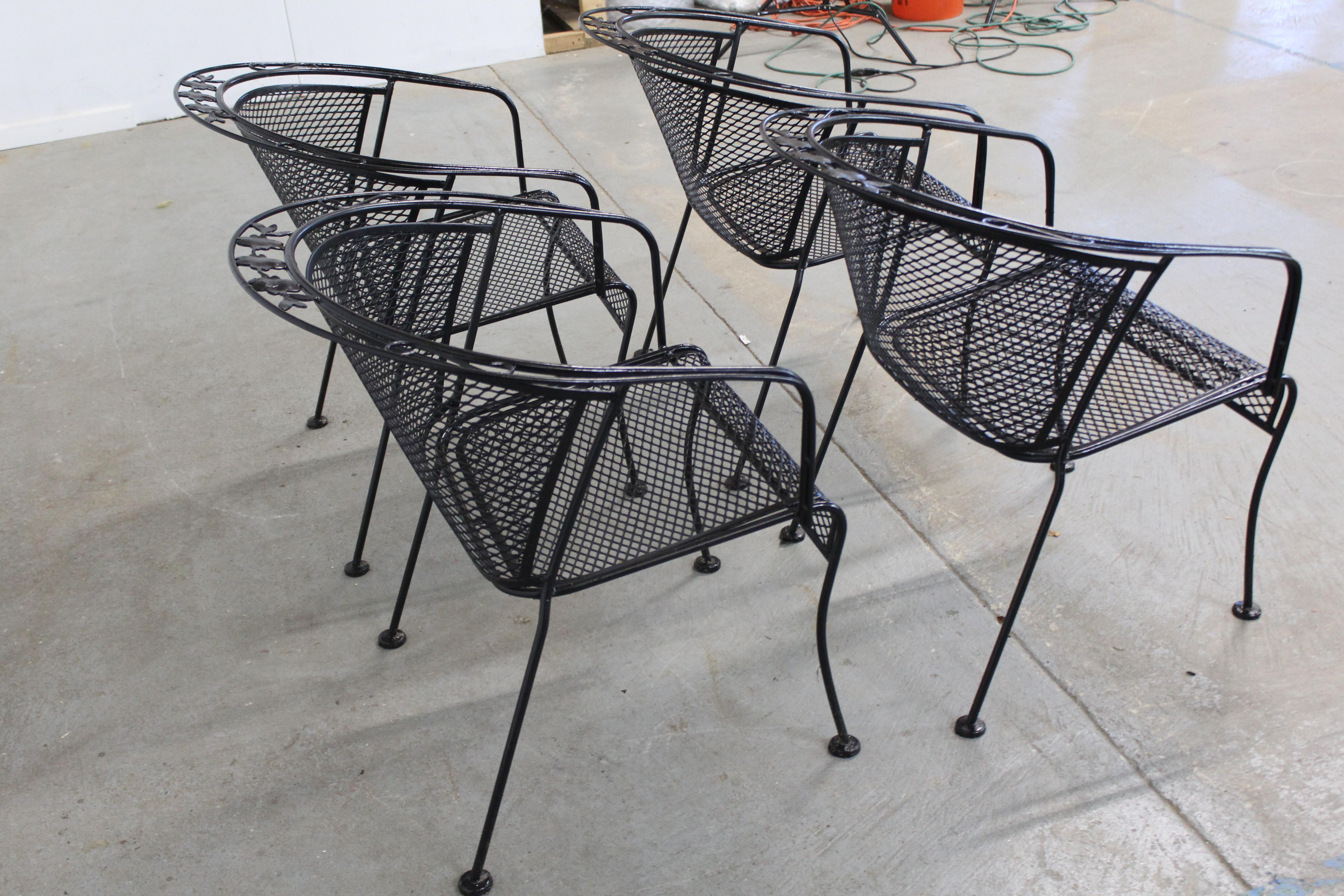 Set of 4 Mid-Century Modern Woodard Iron Curve Back Outdoor Arm Chairs  C For Sale 7
