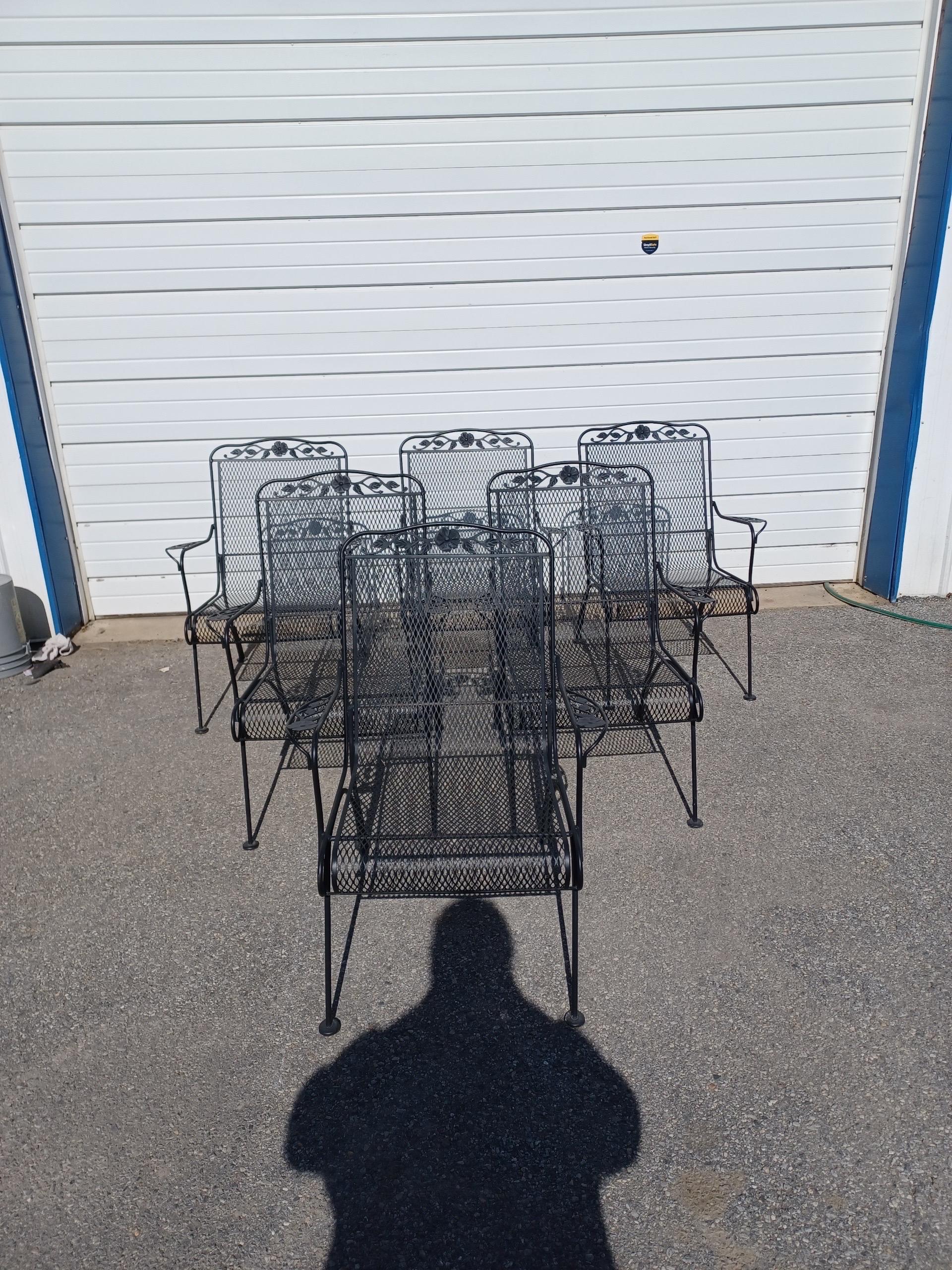 20th Century Set of 4 Mid-Century Modern Woodard Outdoor Chairs