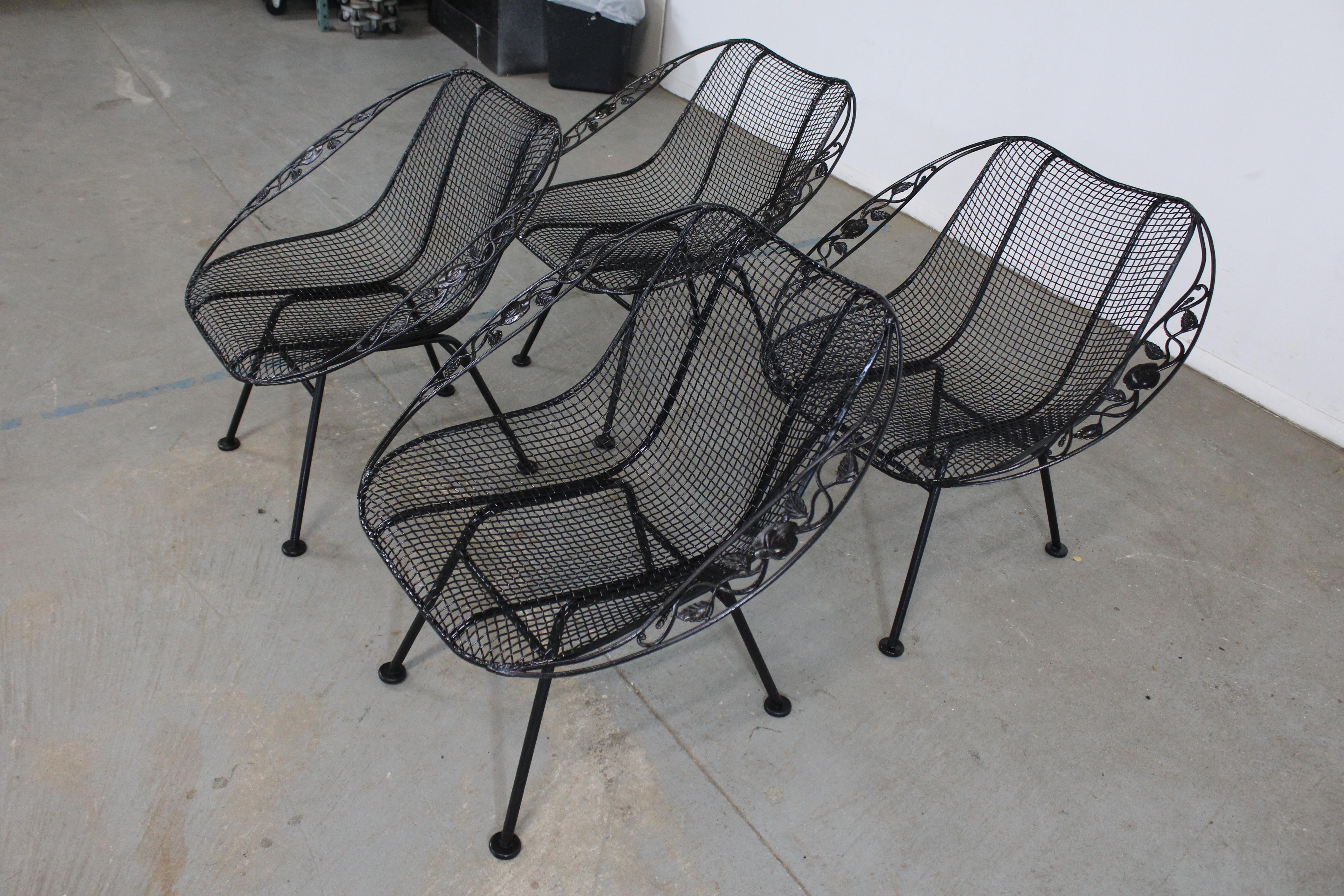 Set of 4 Mid-Century Modern Woodard Sculptura Outdoor Satellite Lounge Chairs For Sale 2