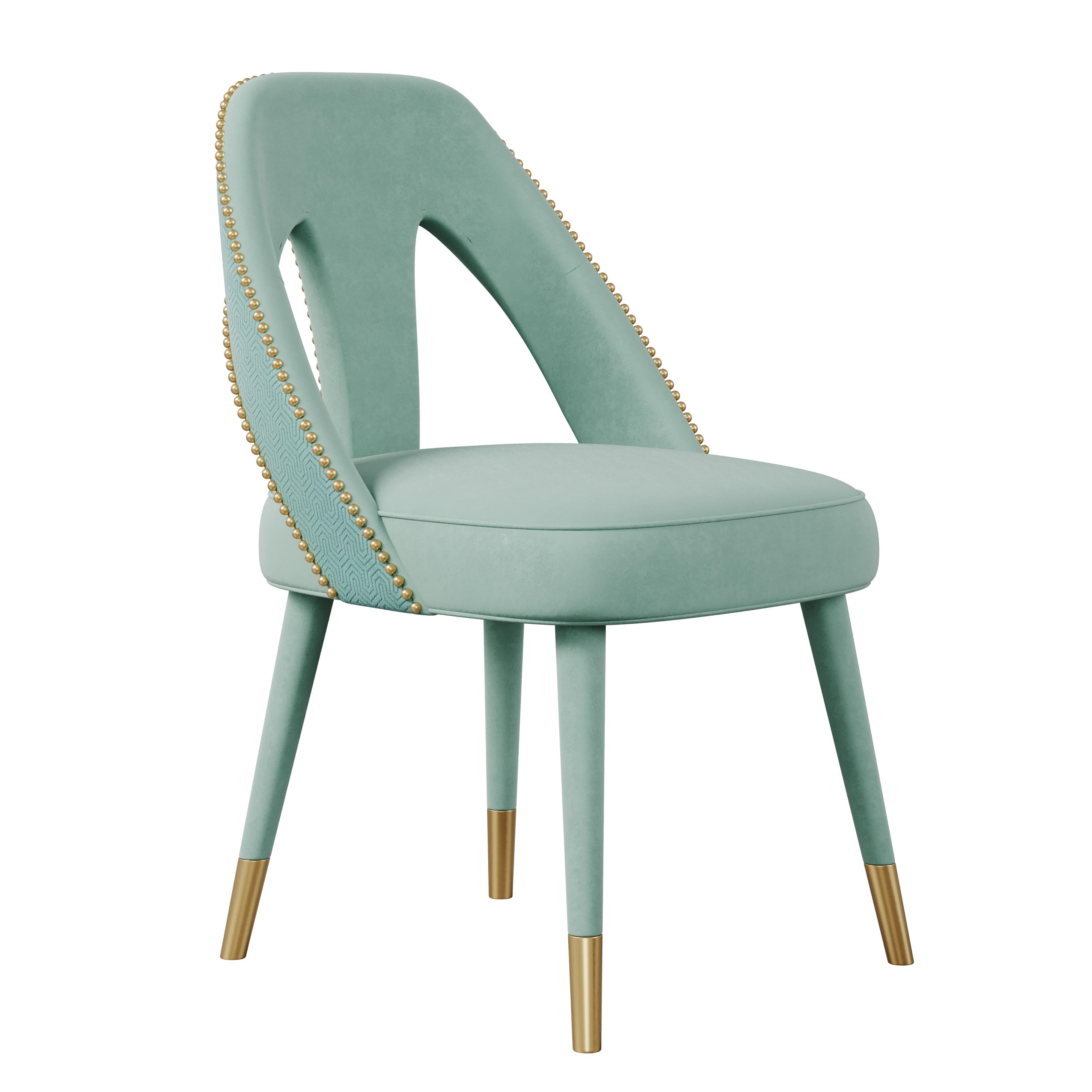 Portugais Ensemble de 4 chaises de salle à manger de style moderne du milieu du siècleCaron Wood Brass par Ottiu en vente