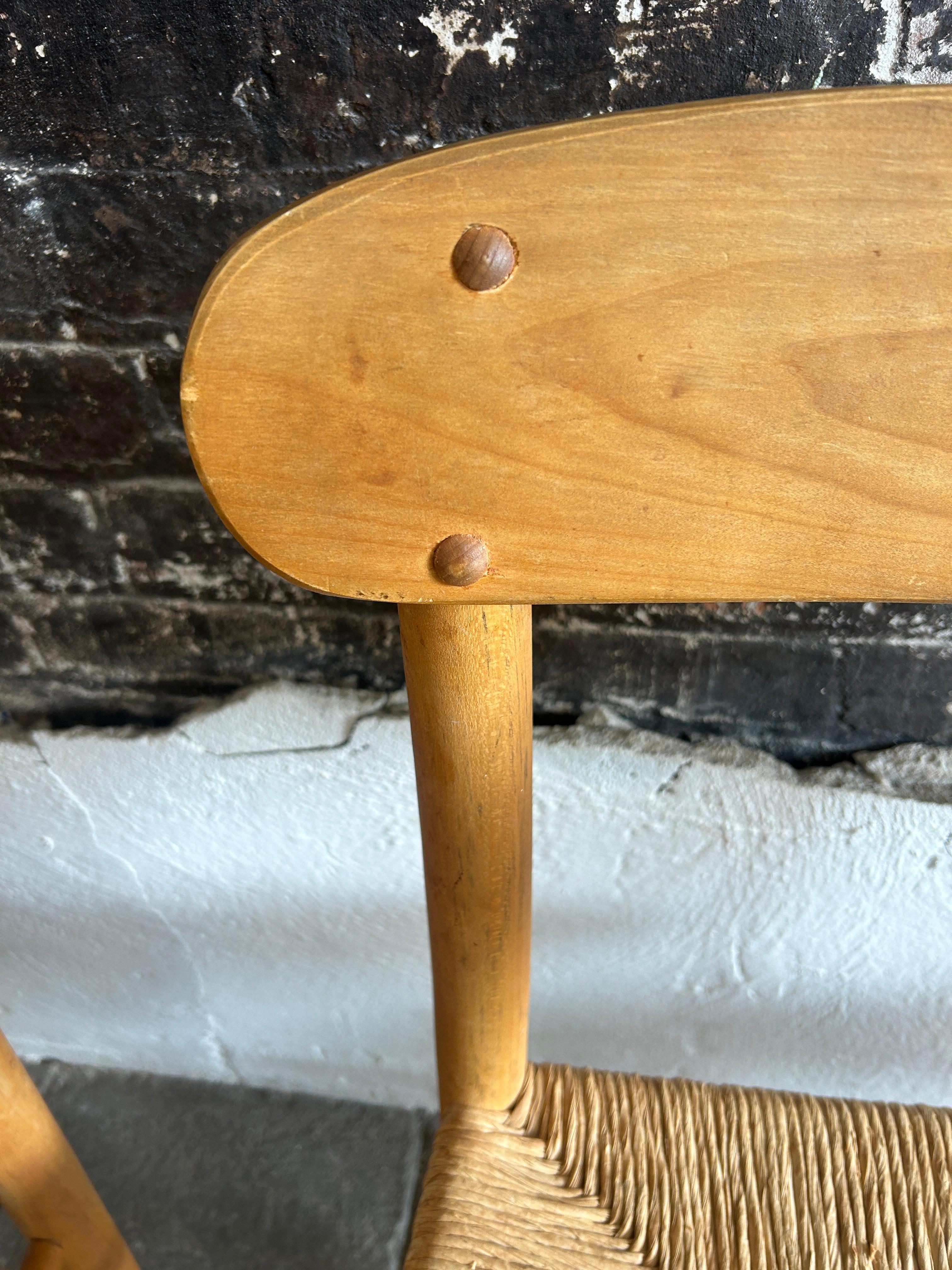 Set of 4 Mid century Shaker J39 dining chairs by Børge Mogensen 1