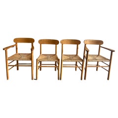 Set of 4 Mid century Shaker J39 dining chairs by Børge Mogensen