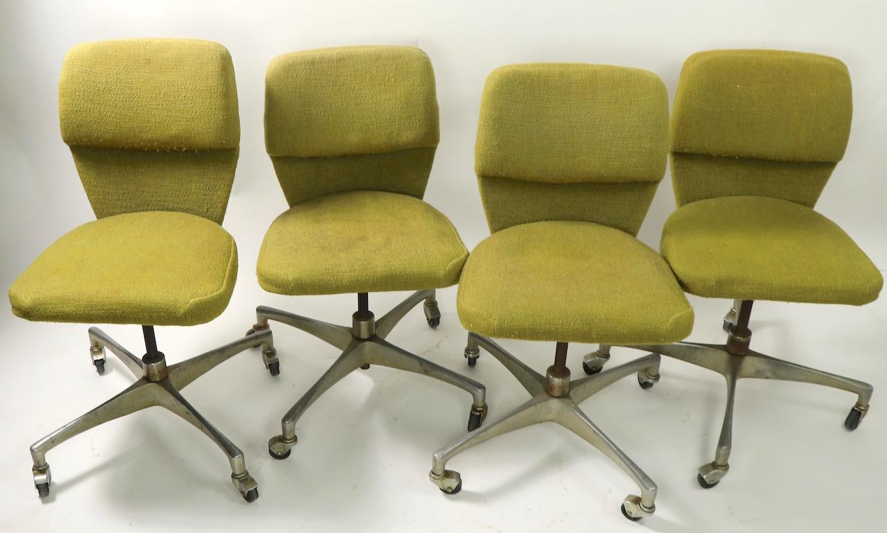 Set of 4 Mid Century Swivel Office Chairs by Marble Imperial 2