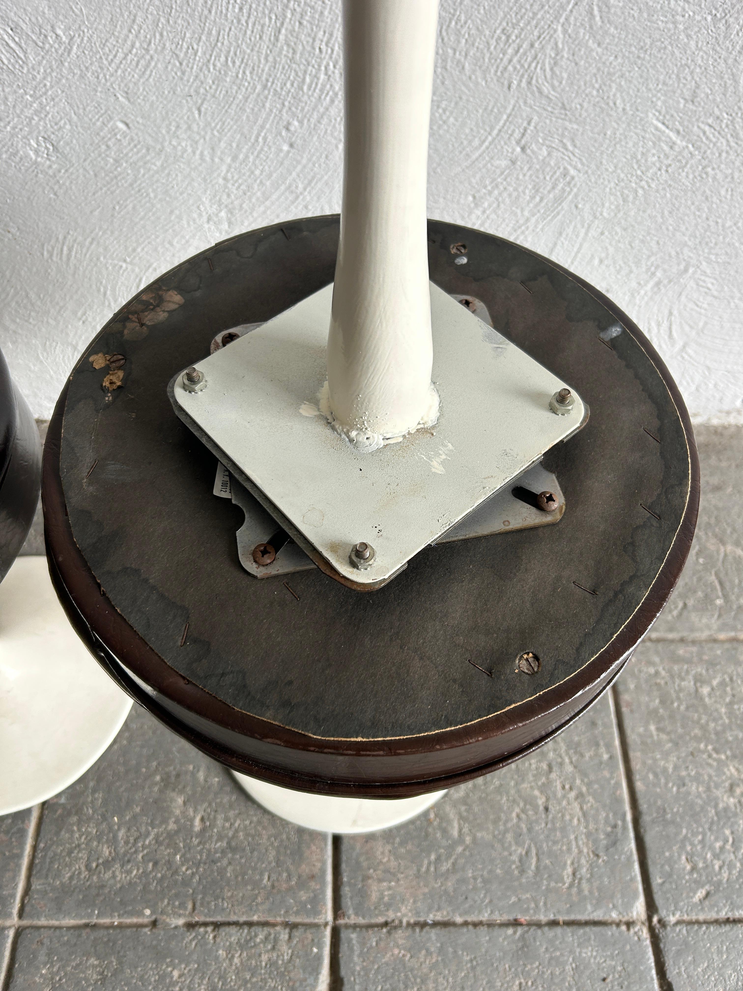 Mid-20th Century Set of 4 mid century tulip swivel stools style of Knoll For Sale