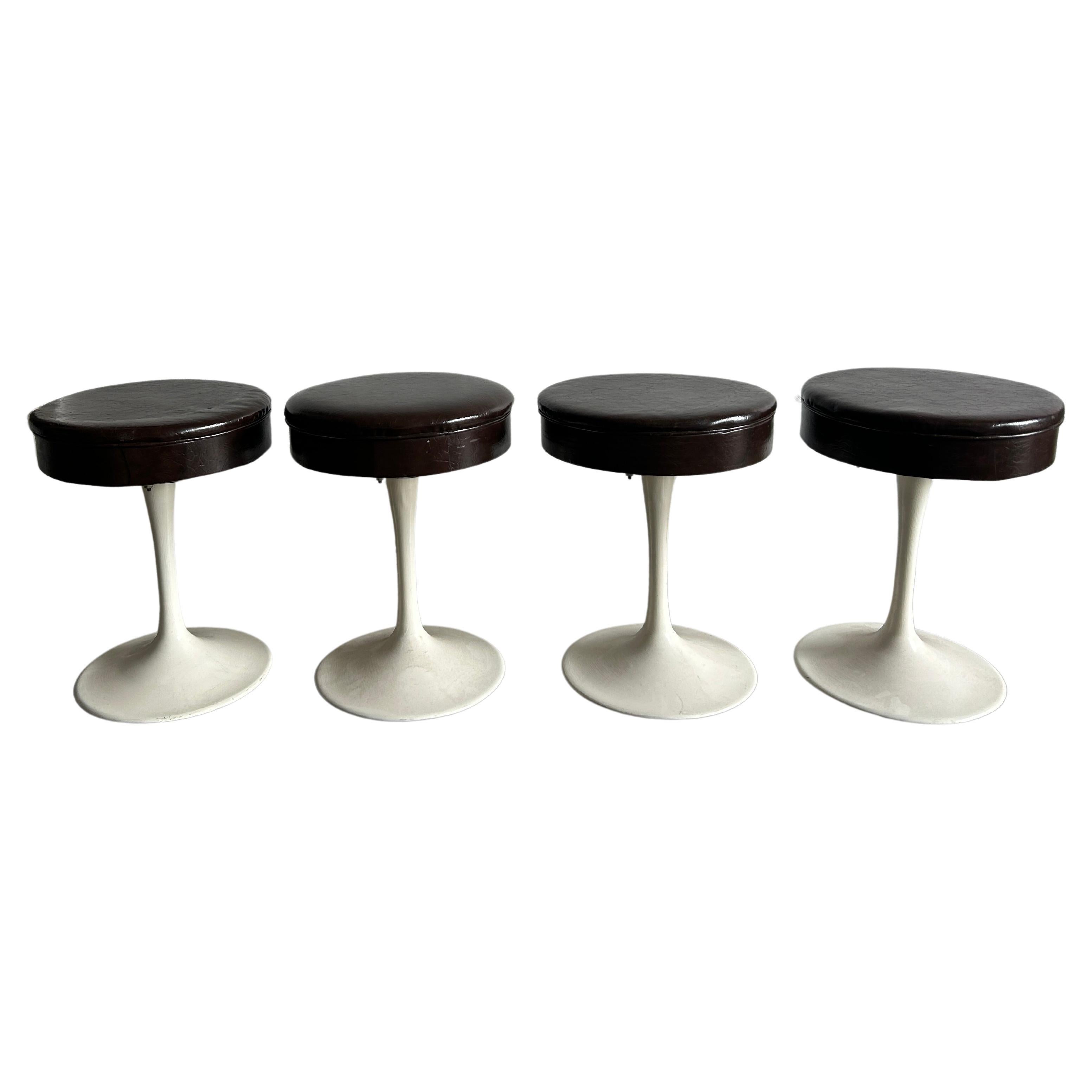 Set of 4 mid century tulip swivel stools style of Knoll For Sale