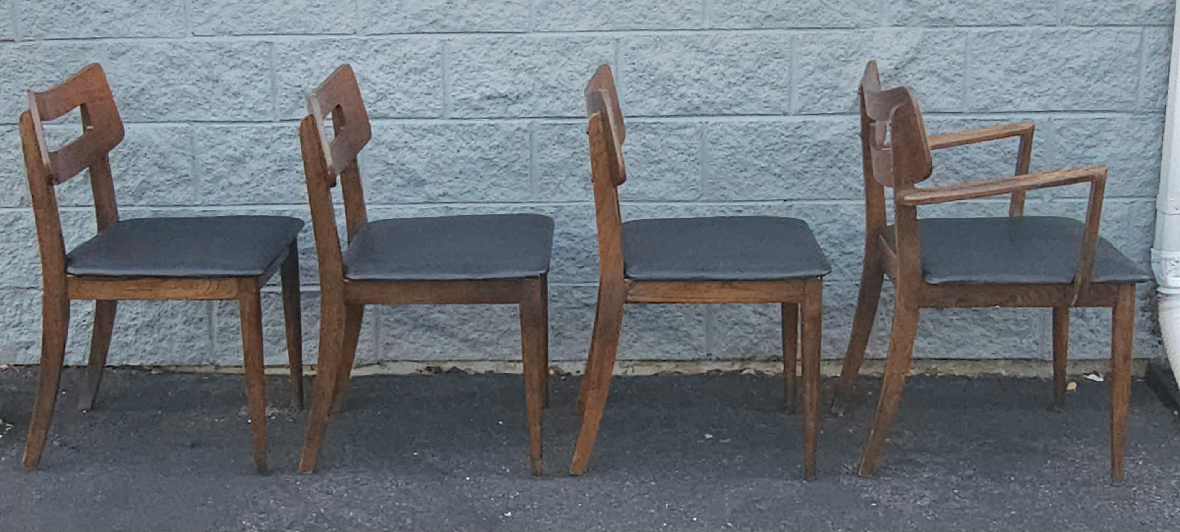 Set of 4 Mid Century Walnut and Vinyl Seat Upholstered Chairs In Good Condition For Sale In Germantown, MD