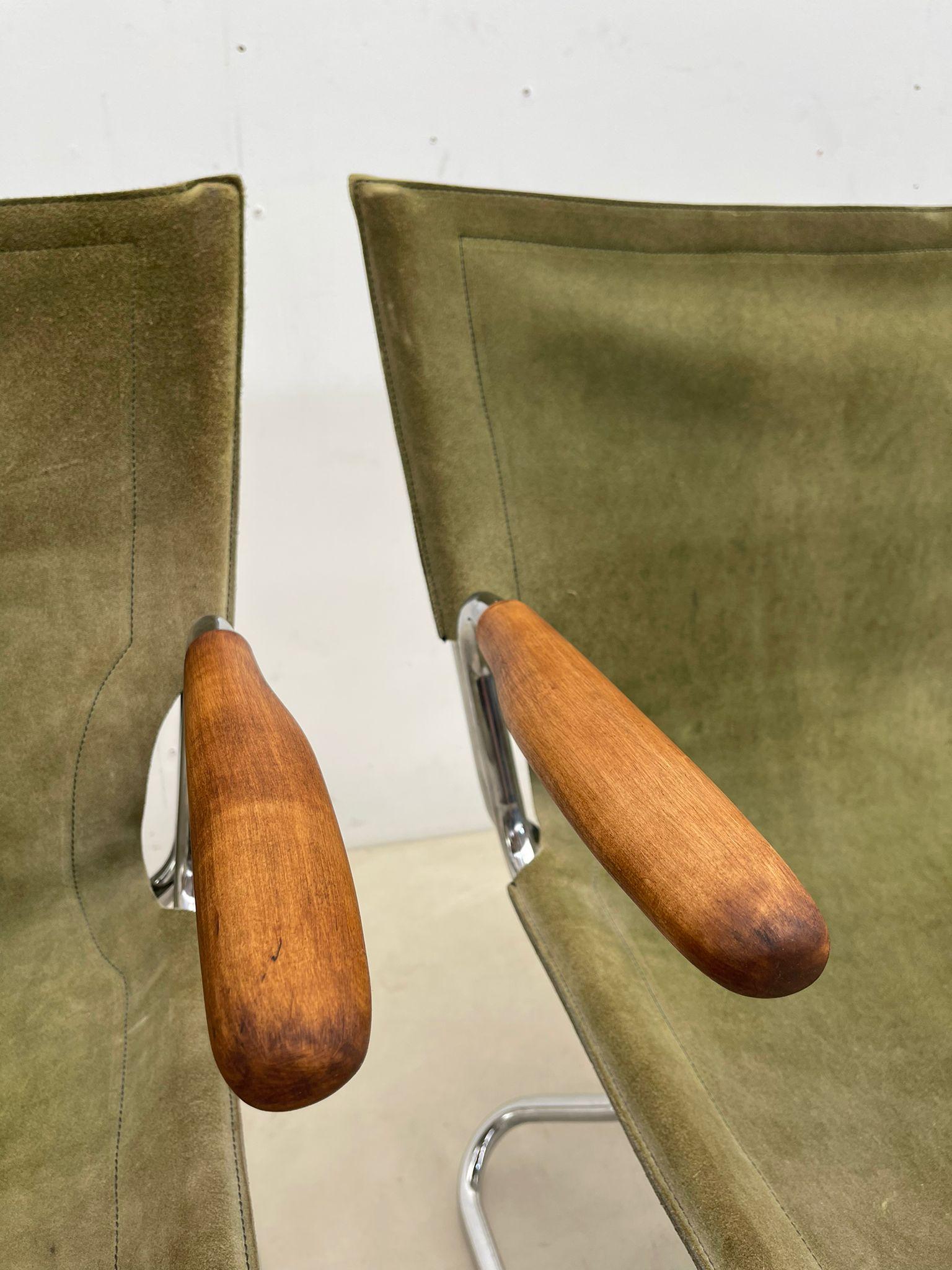 Ensemble de 4 fauteuils pliants en bois, métal et toile verte du milieu du siècle dernier en vente 2