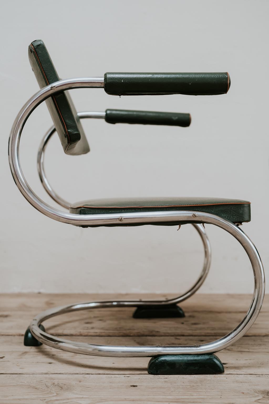 Bauhaus Set of 4 Midcentury Chairs For Sale