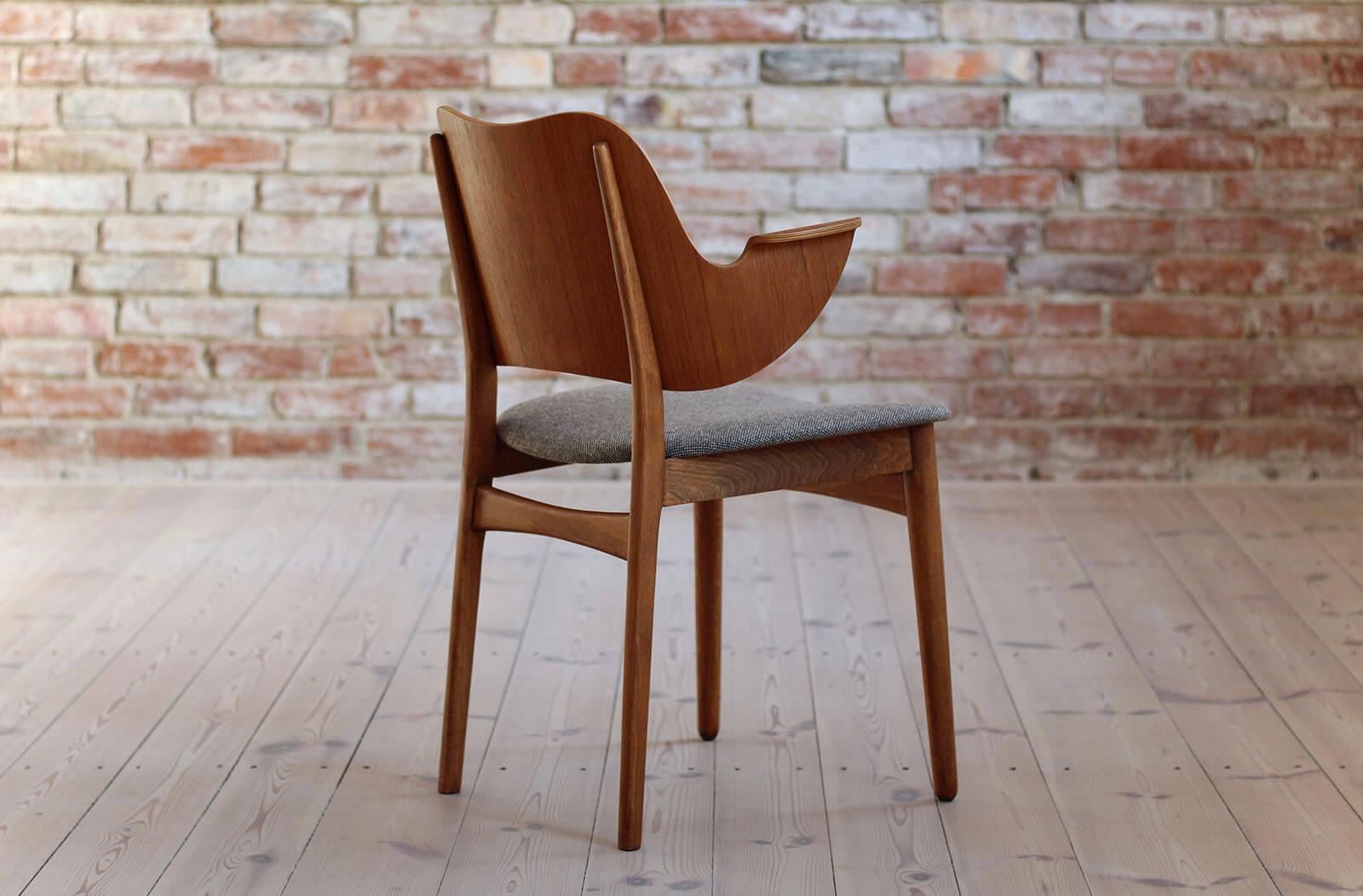 Set of 4 Midcentury Dining Chairs by Hans Olsen for Bramin, Model 107, Reupholst 2