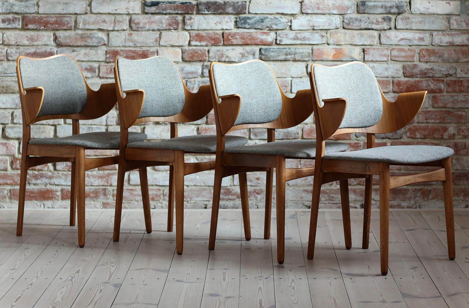 Scandinavian Modern Set of 4 Midcentury Dining Chairs by Hans Olsen for Bramin, Model 107, Reupholst