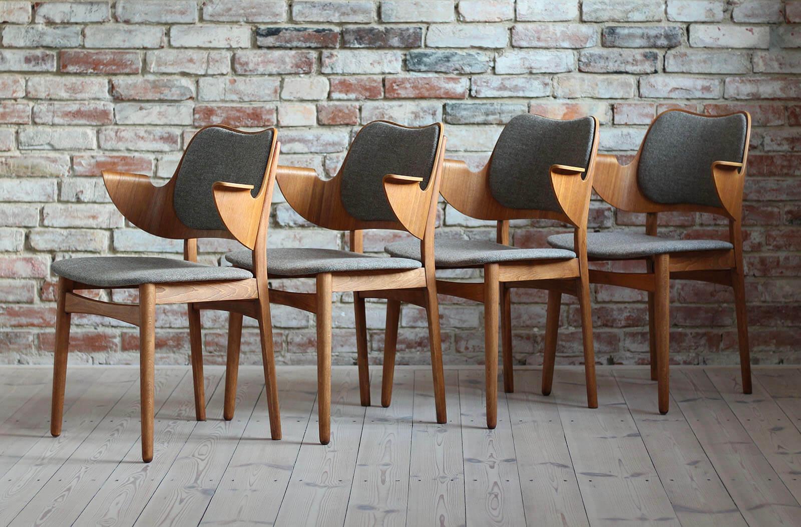 Danish Set of 4 Midcentury Dining Chairs by Hans Olsen for Bramin, Model 107, Reupholst