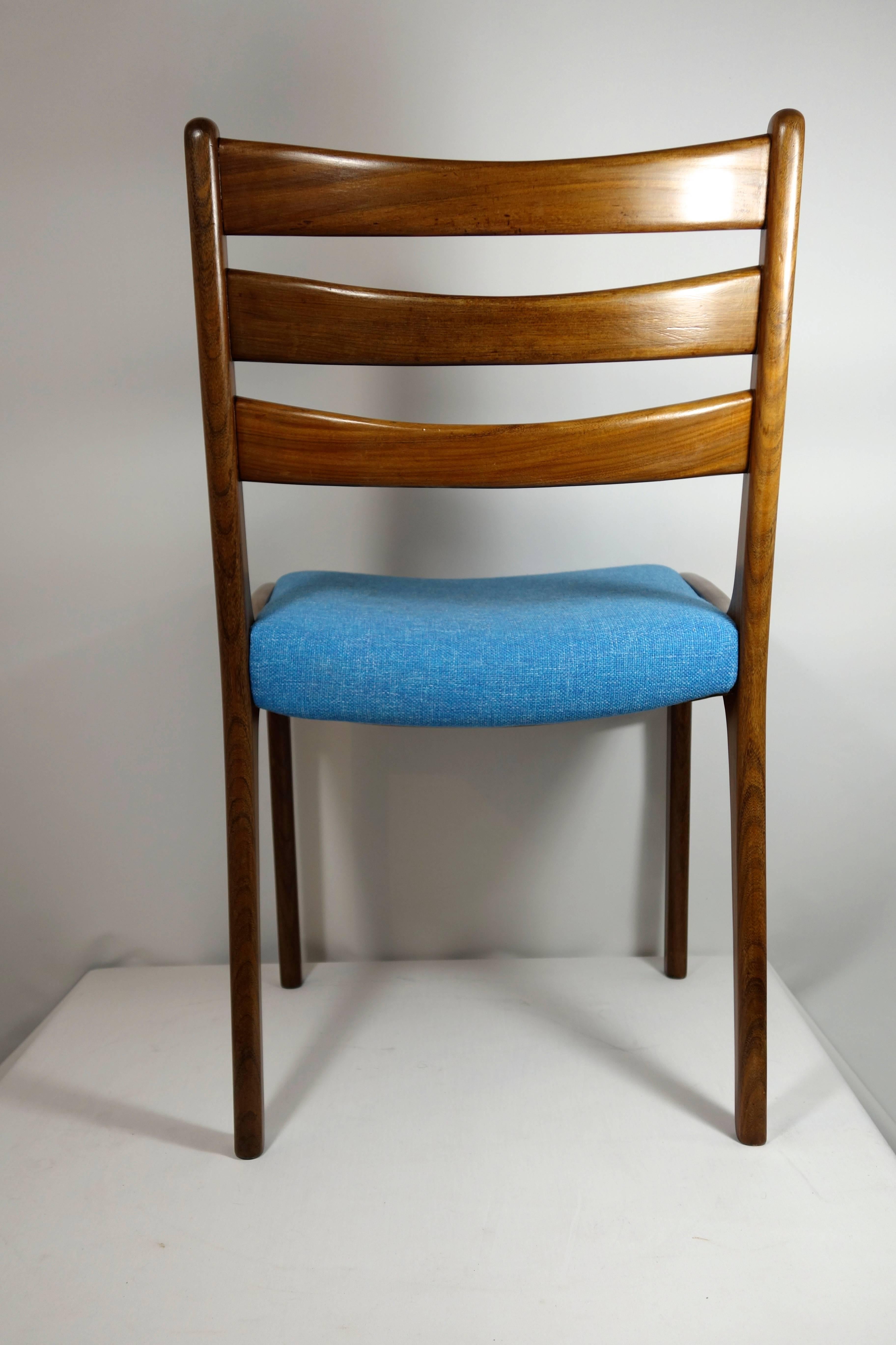 Set of Four Midcentury Scandinavian Teak Dining Chairs Blue Fabric 1960's In Good Condition In Doornspijk, NL