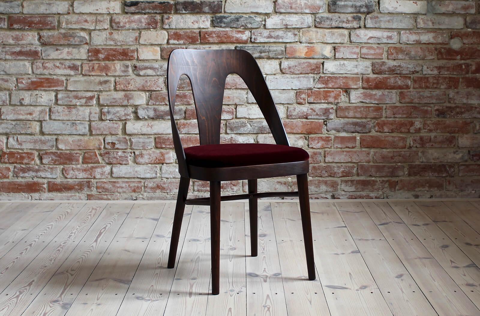 Mid-Century Modern Set of 4 Midcentury Dining Chairs in Burgundy Mohair by Kvadrat