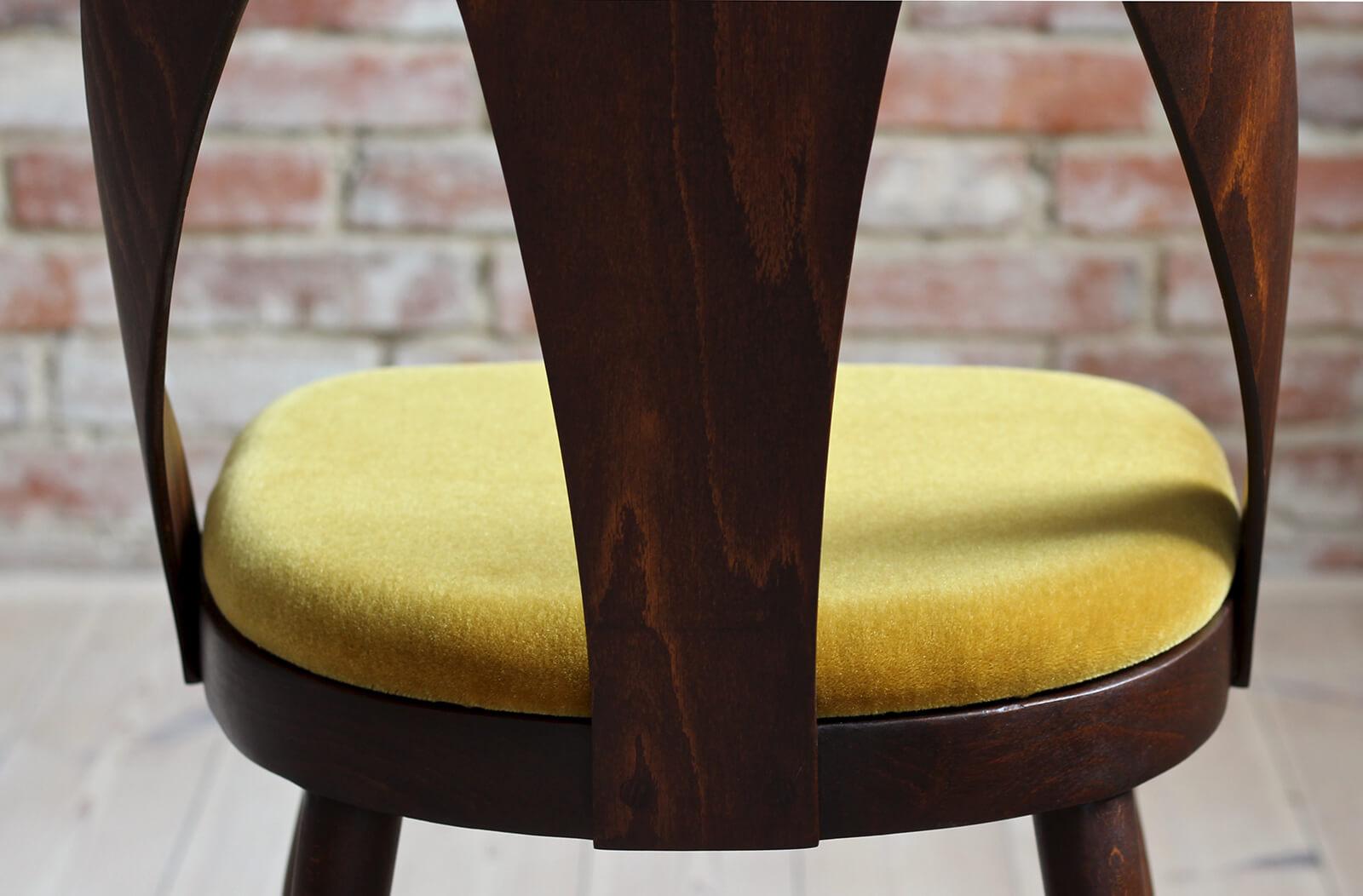 Set of 4 Midcentury Dining Chairs in Honey Yellow Mohair by Kvadrat 5