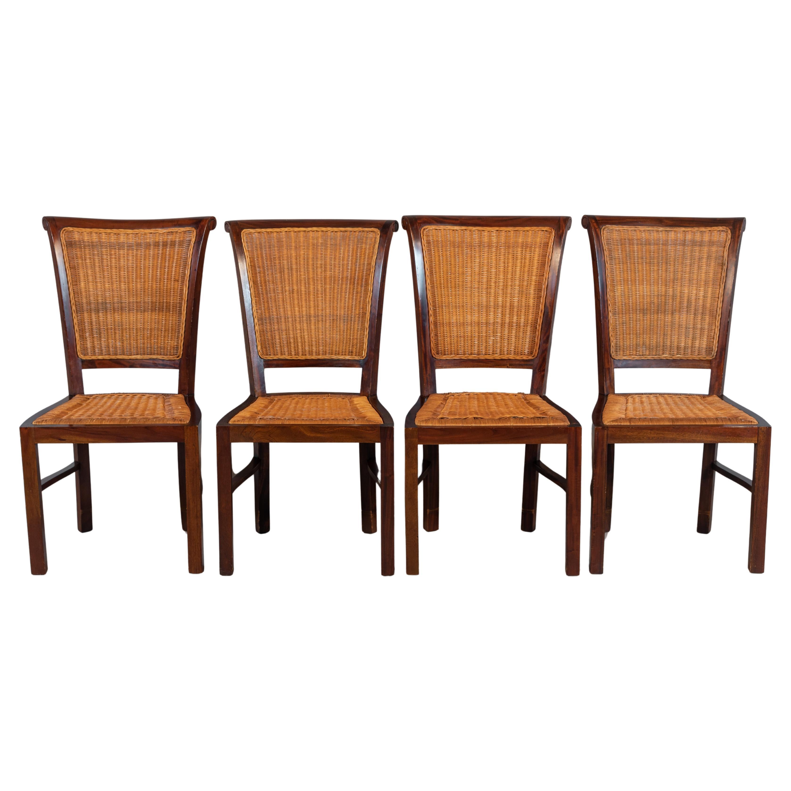 Set di 4 sedie in rattan francese del Medioevo