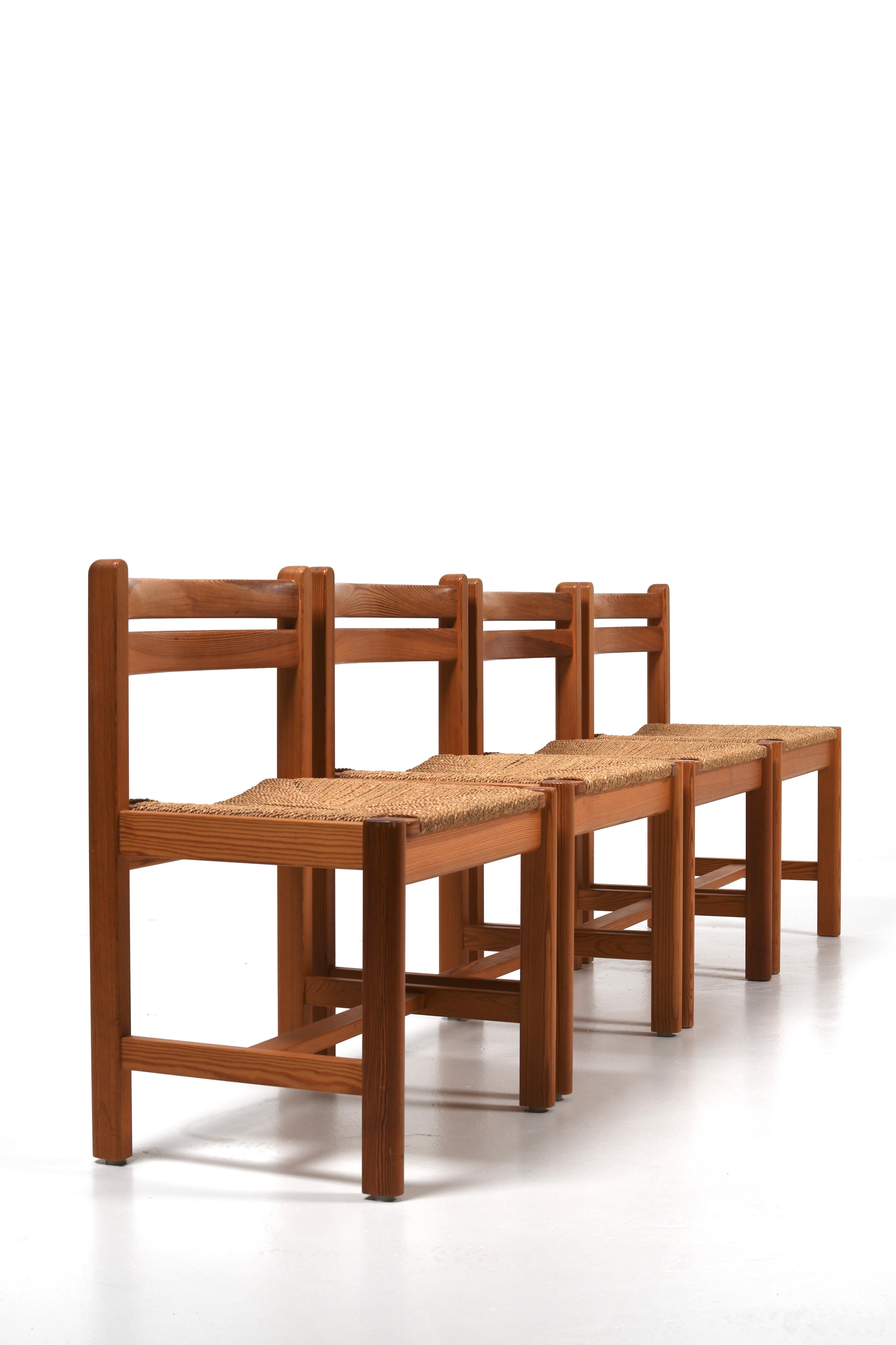 Fin du 20e siècle Ensemble de 4 chaises de salle à manger en pin du milieu du siècle 