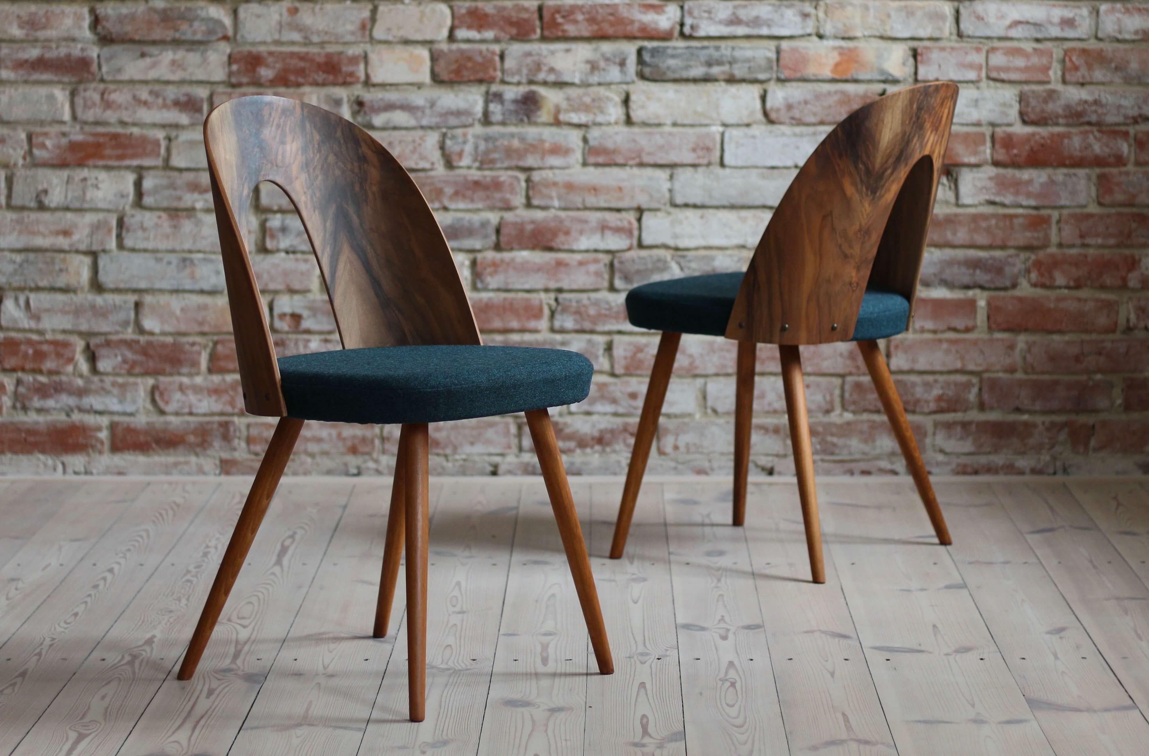 Set of 4 Midcentury Walnut Dining Chairs by A. Šuman, KVADRAT Reupholstery In Good Condition In Wrocław, Poland
