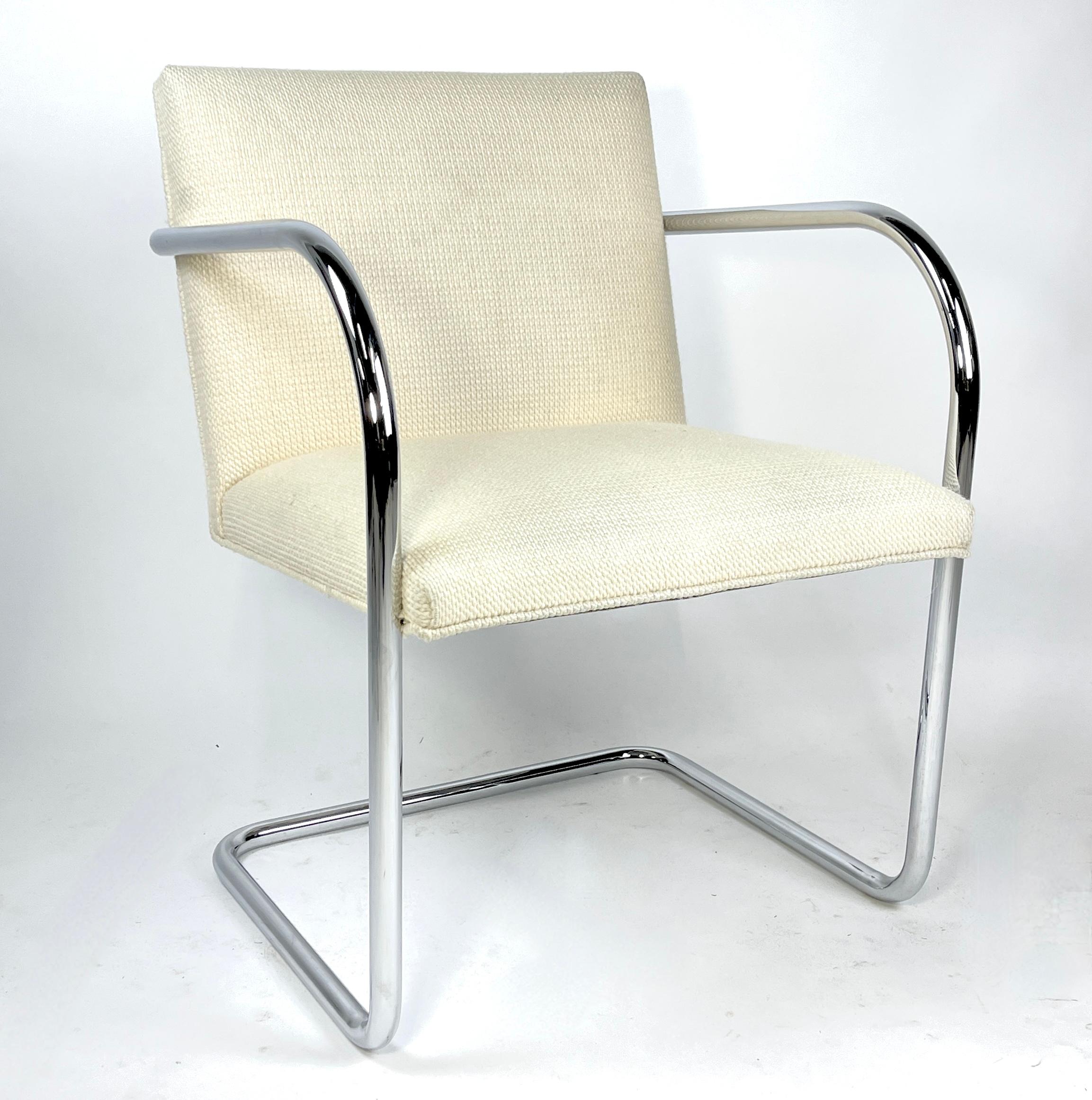Set of 4 Mies Van Der Rohe for Knoll Brno Chairs in Cato Upholstery 60 available In Good Condition For Sale In Hudson, NY