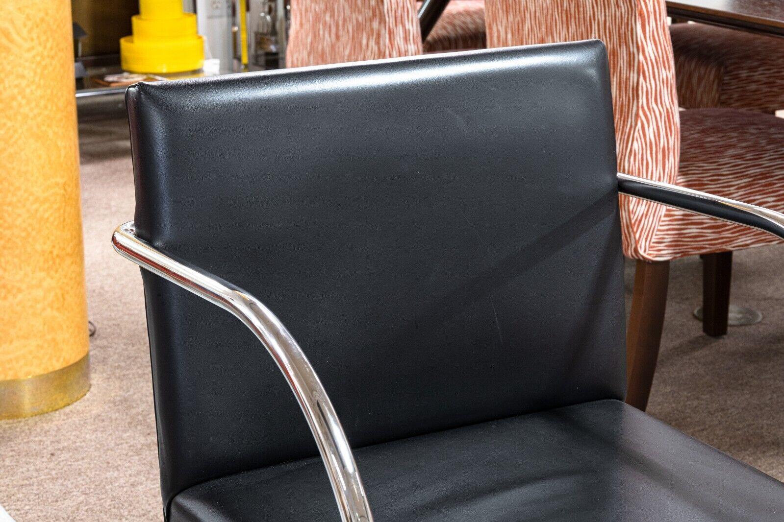 Ensemble de 4 chaises Mies van der Rohe pour Knoll en cuir tubulaire noir MCM 2