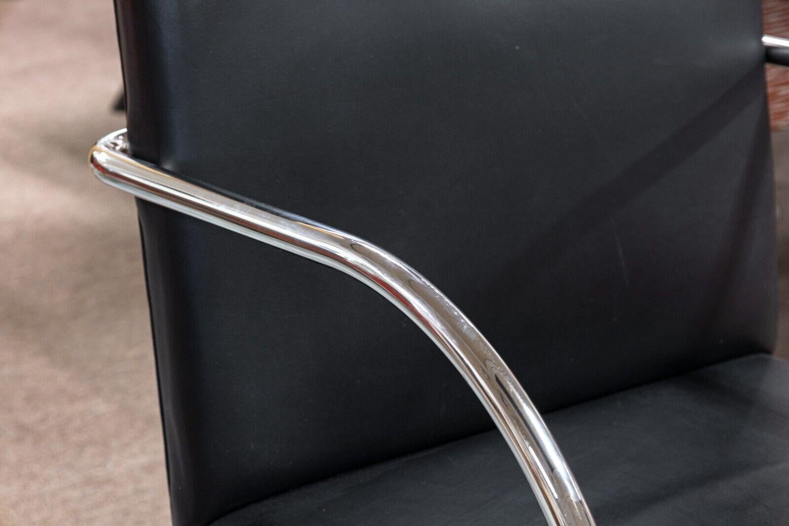 Ensemble de 4 chaises Mies van der Rohe pour Knoll en cuir tubulaire noir MCM 3