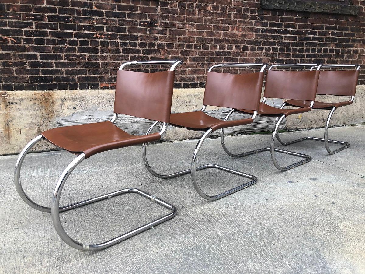 Mies van der Rohe: 4er-Set freitragende Stühle aus Leder MR10 für Knoll Int'l im Zustand „Gut“ im Angebot in New York, NY