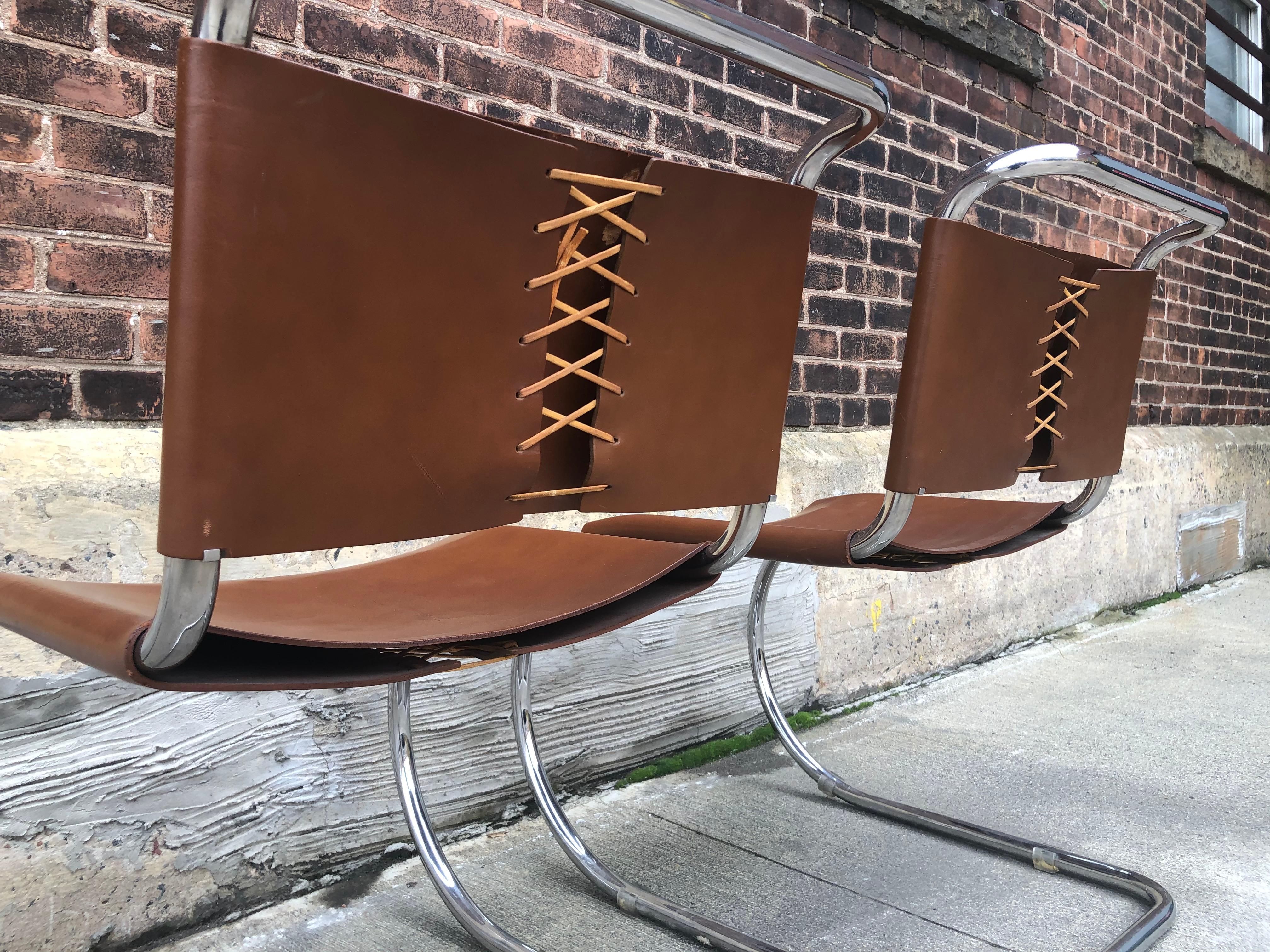 Set of 4 Mies van der Rohe Leather MR10 Cantilever Chairs for Knoll Int'l In Good Condition For Sale In New York, NY